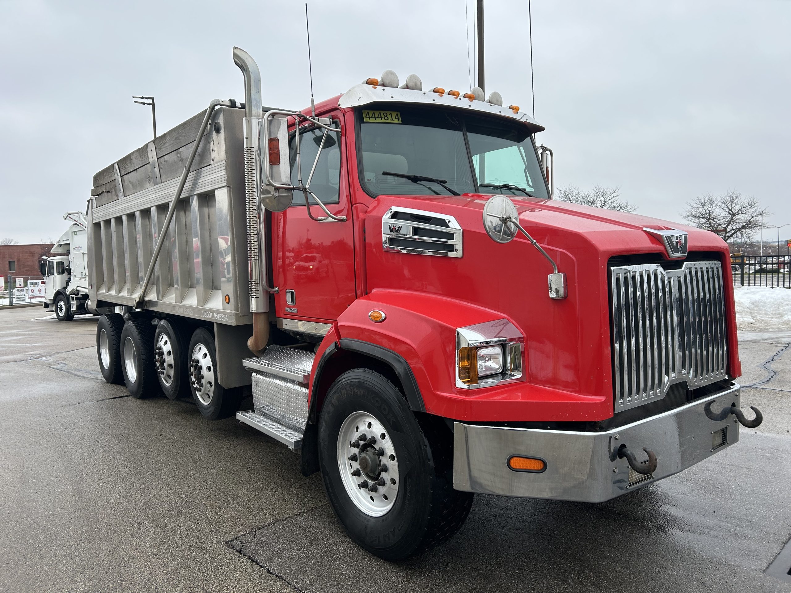 2017 Western Star 4700SB - image 3 of 6