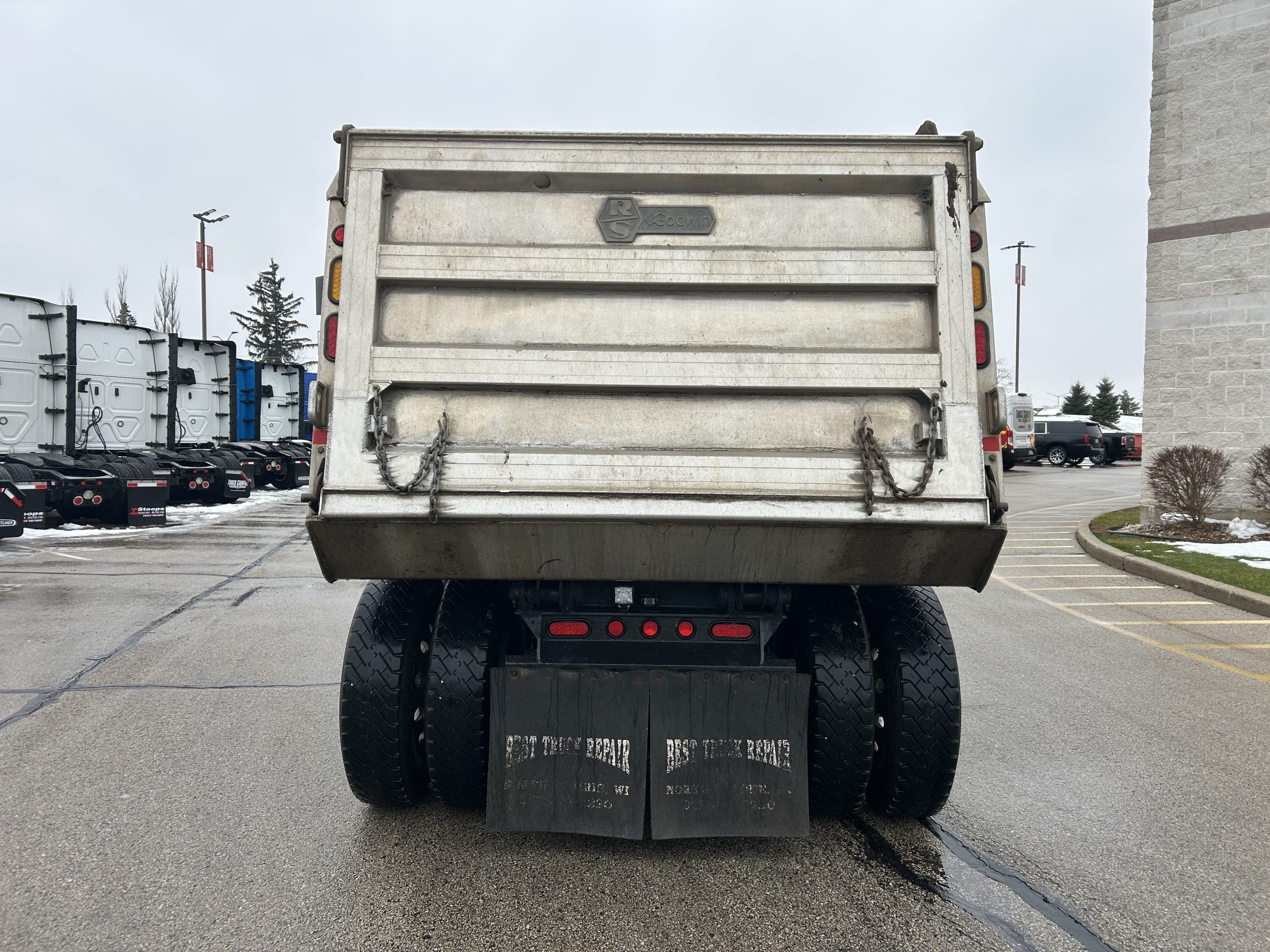 2017 Western Star 4700SB - image 4 of 6