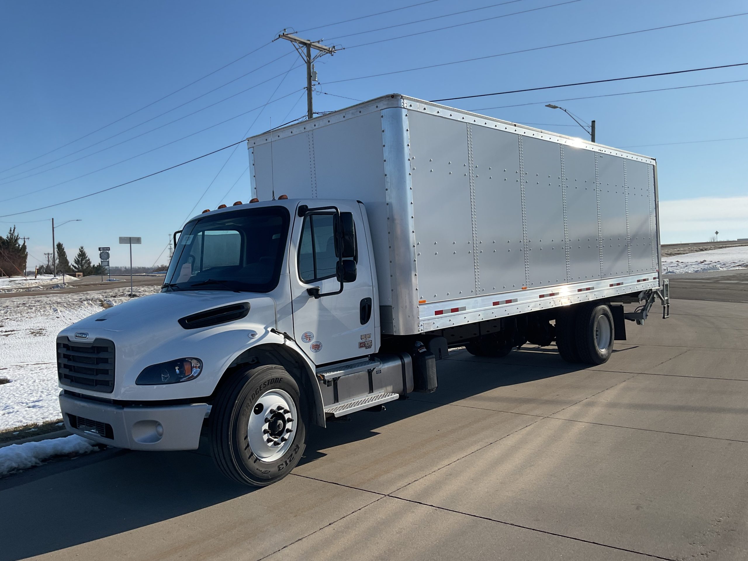 2026 Freightliner M2 106 - image 1