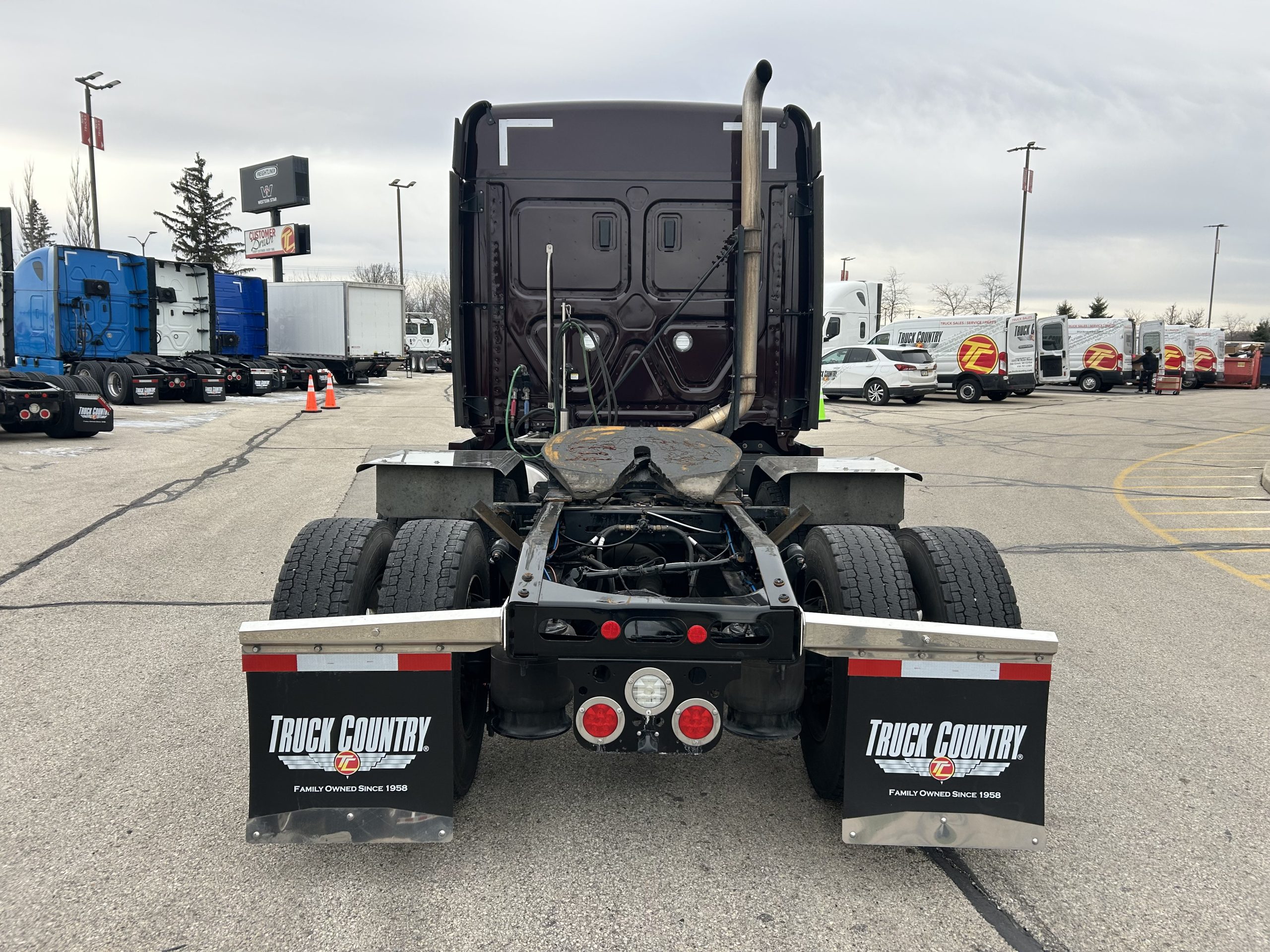 2025 Freightliner PT126SLP - image 4 of 6