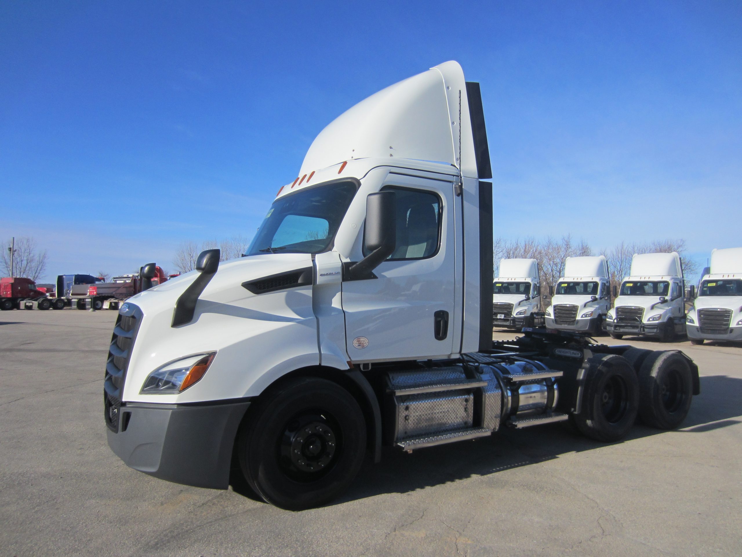 2021 Freightliner PE116DC 2021 Freightliner PE116DC - image 1 of 6