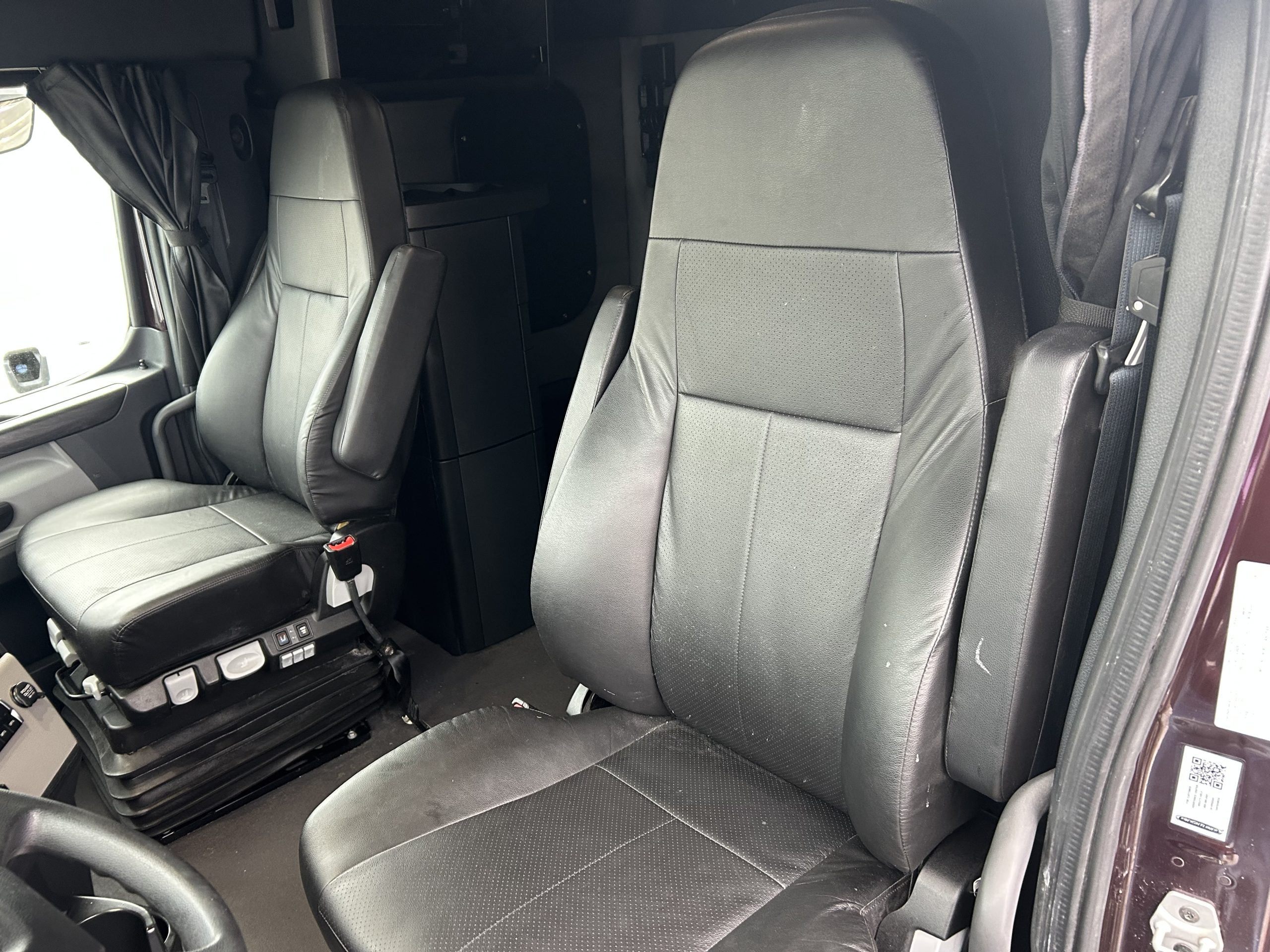 2025 Freightliner PT126SLP - image 6 of 6