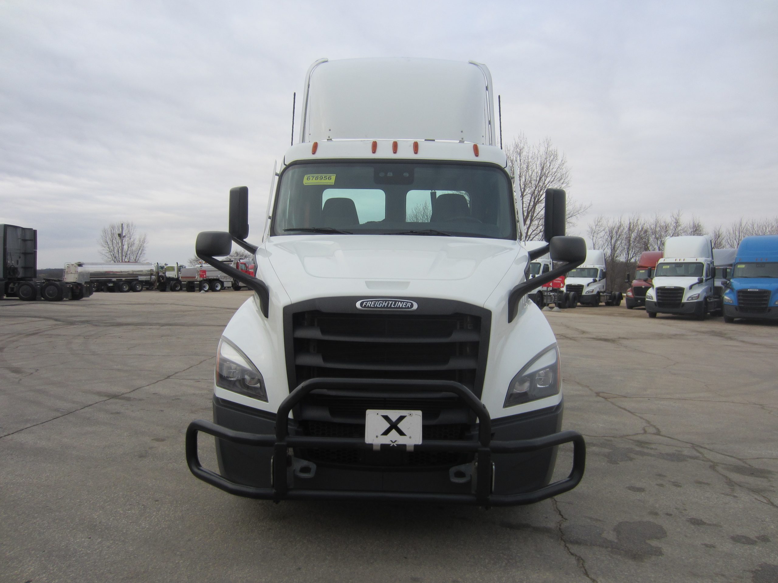 2021 Freightliner PE116DC - image 2 of 6