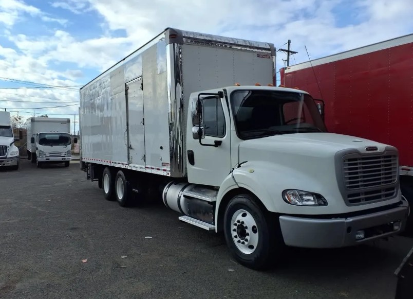 2019 Freightliner M2112 2019 Freightliner M2112 - image 1 of 1