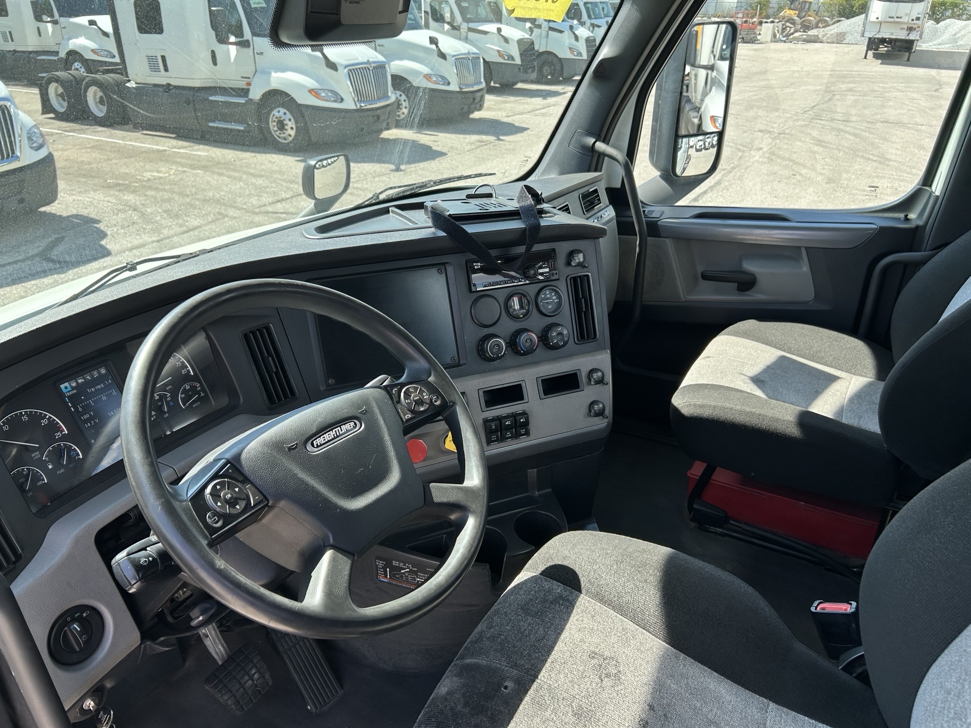 2021 Freightliner PE116DC - image 5 of 5