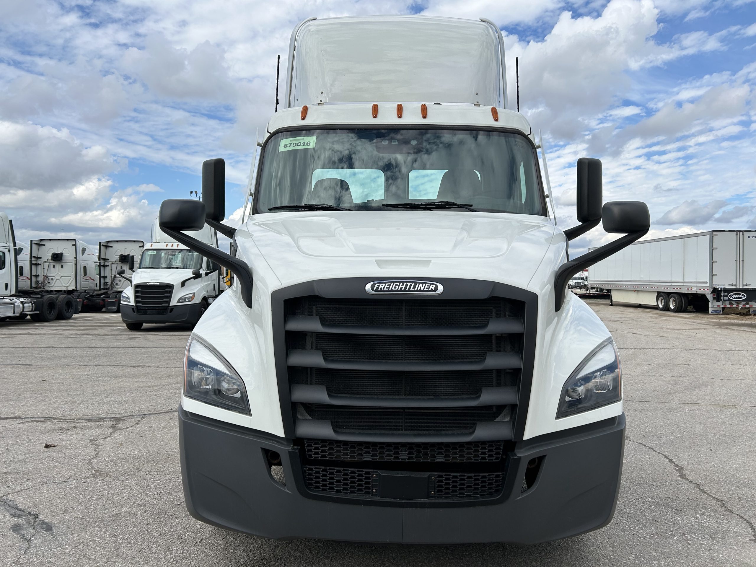 2021 Freightliner PE116DC - image 2 of 5