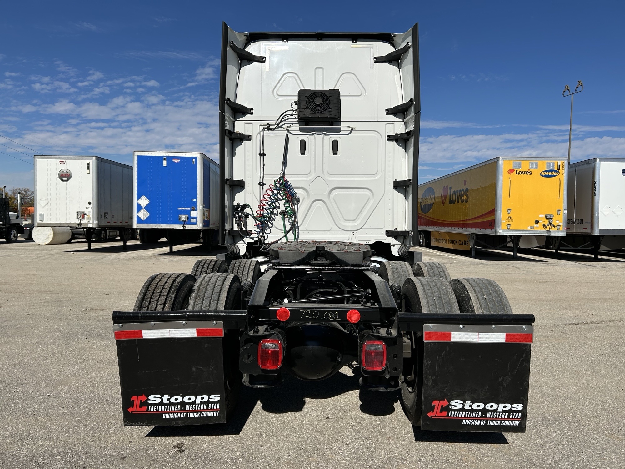 2023 Freightliner PT126SLP - image 4 of 6