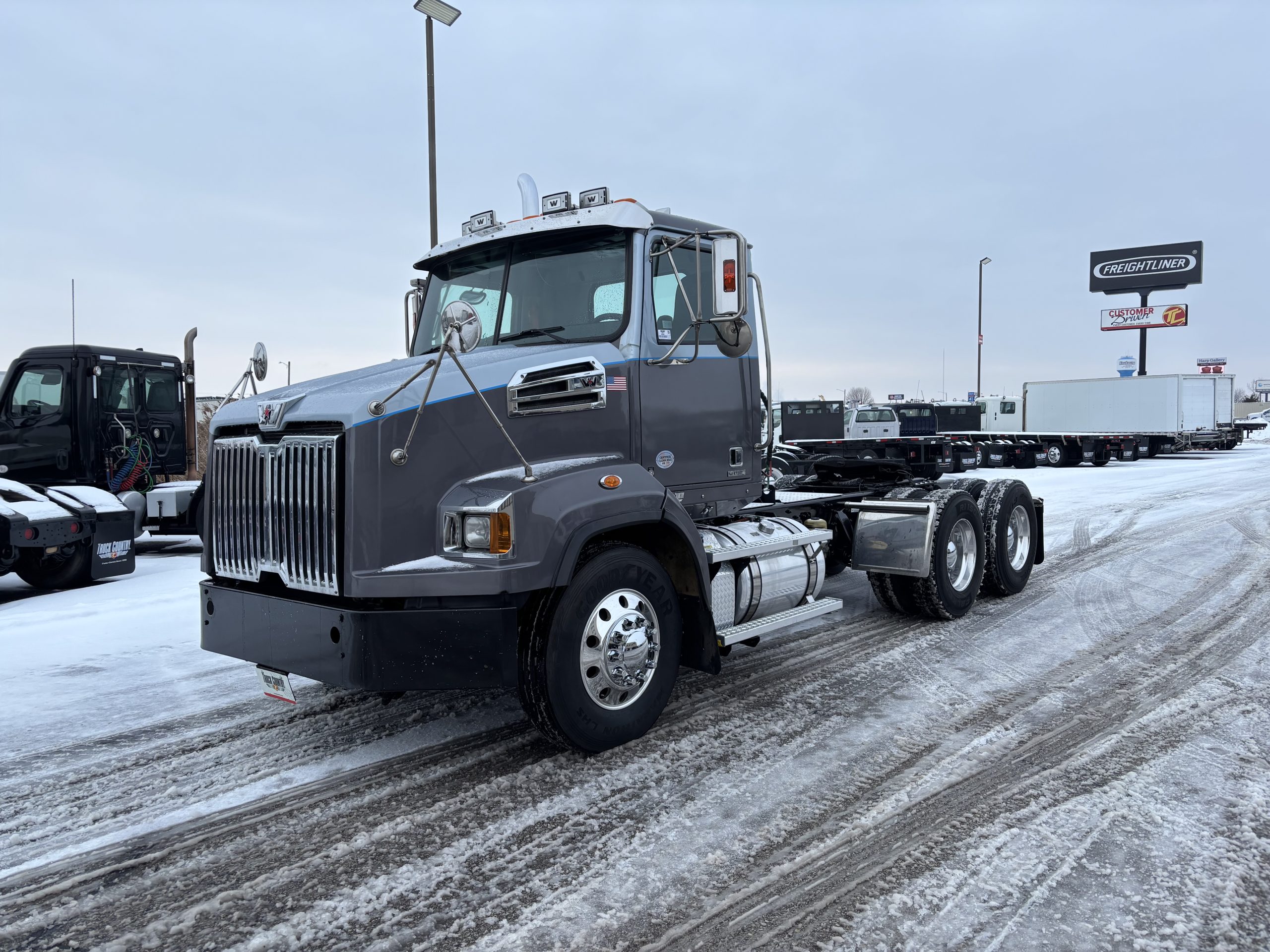 2021 Western Star 4700SB - image 1 of 6