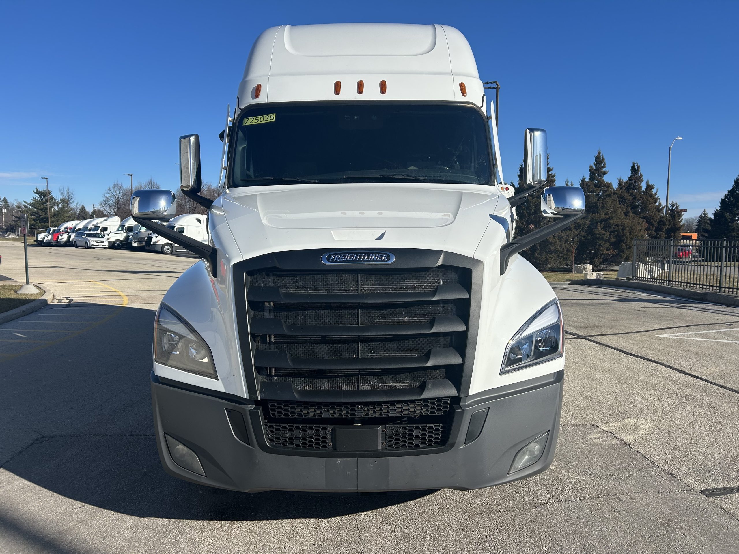 2022 Freightliner - image 2
