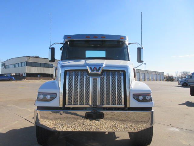 2026 Western Star 47X - image 2 of 6