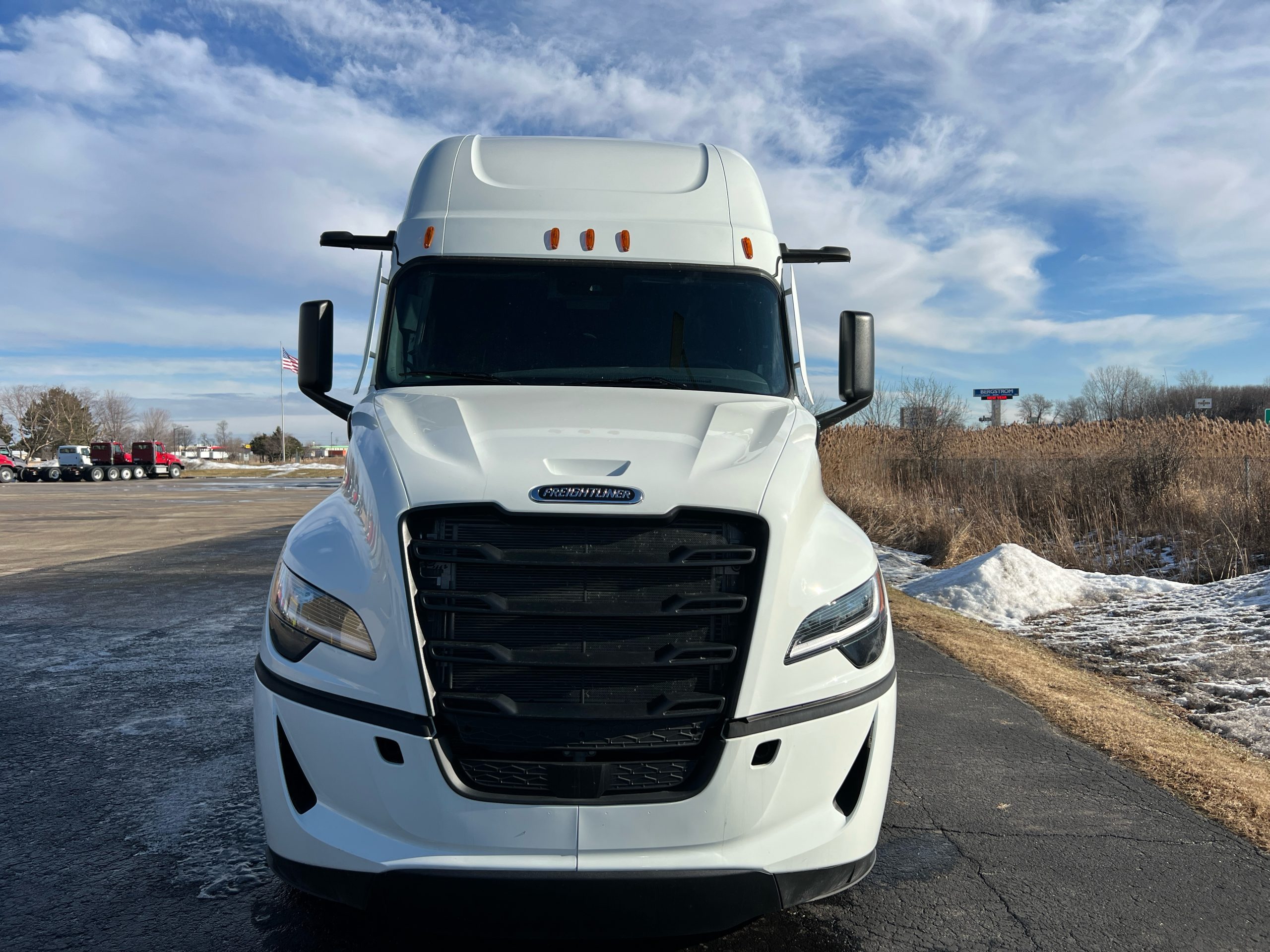 2026 Freightliner - image 2