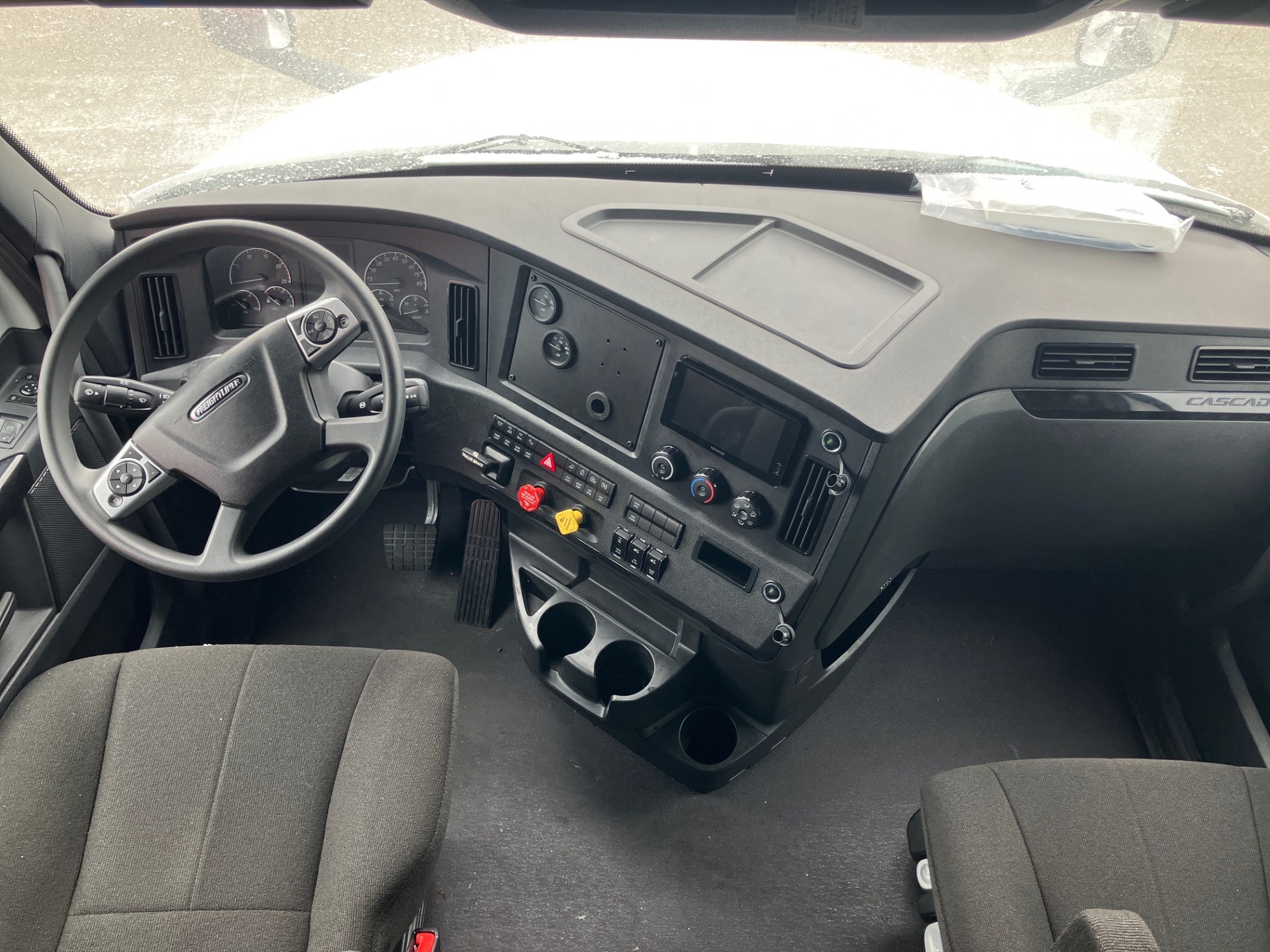 2026 Freightliner PT126SLP - image 4 of 6