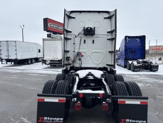 2023 Freightliner PT126SLP - image 4 of 6