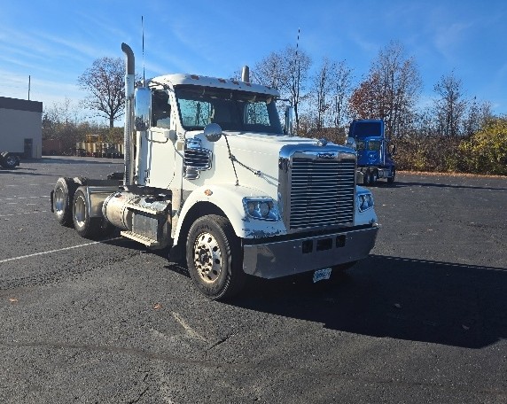 2020 Freightliner 122SD - image 1 of 1