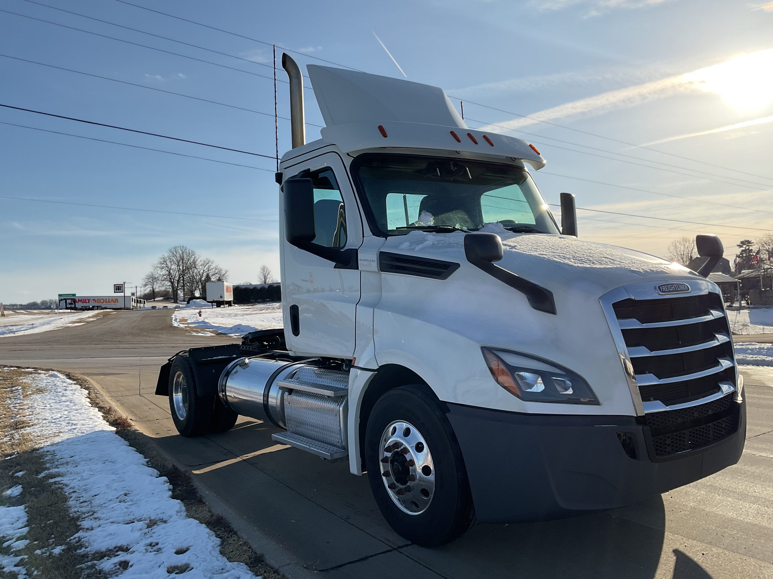 2019 Freightliner - image 3