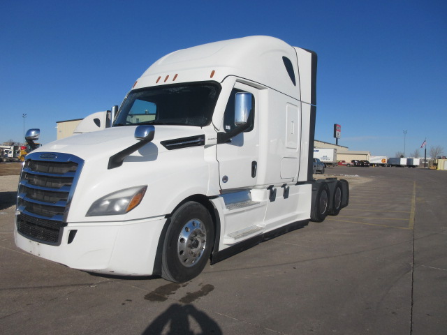 2023 Freightliner - image 1