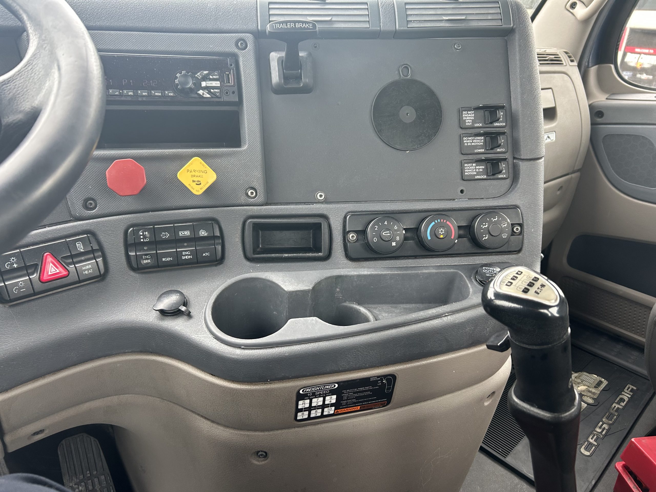 2019 Freightliner - image 6