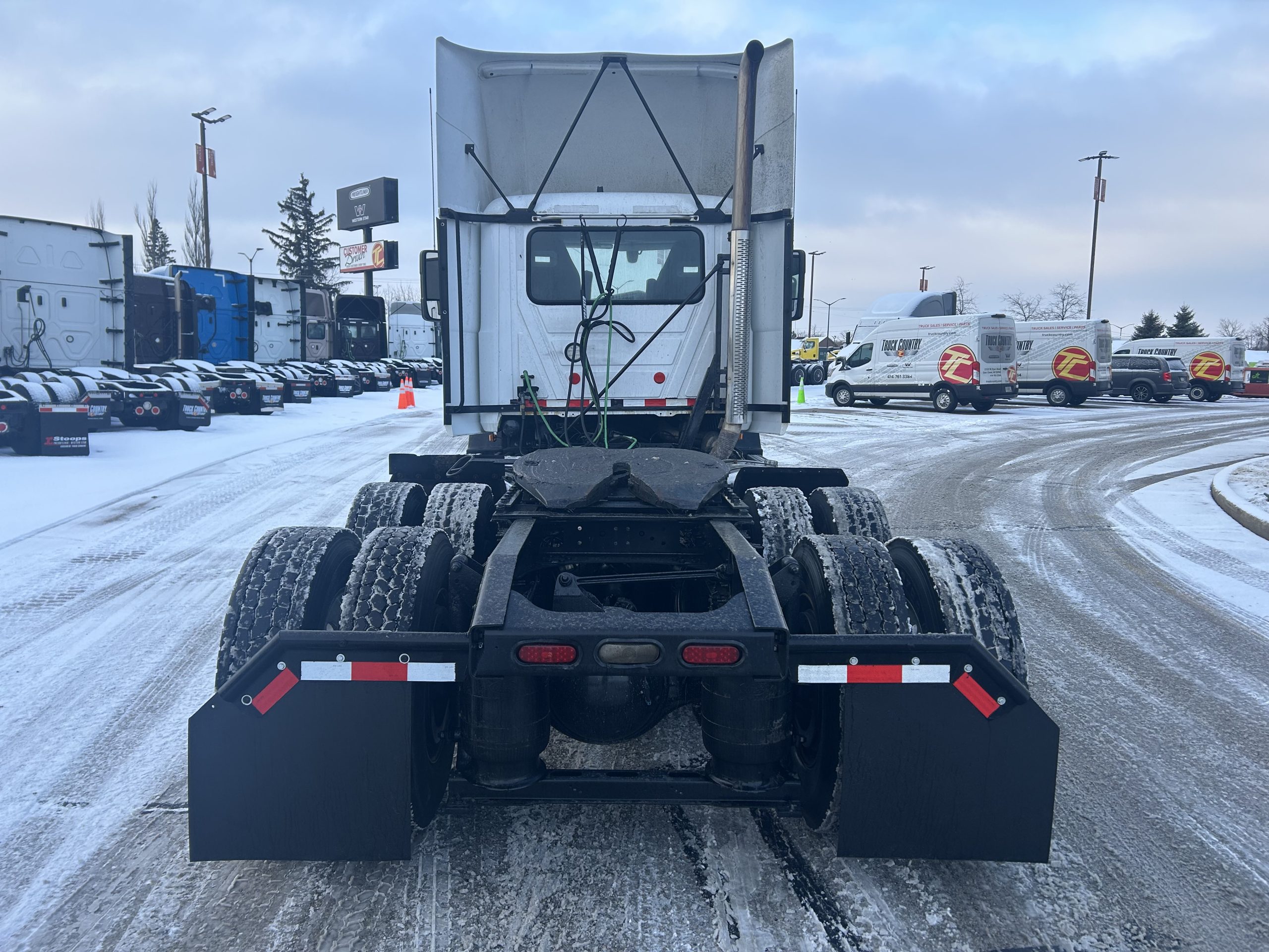 2019 MACK GRANITE MHD - image 4 of 6