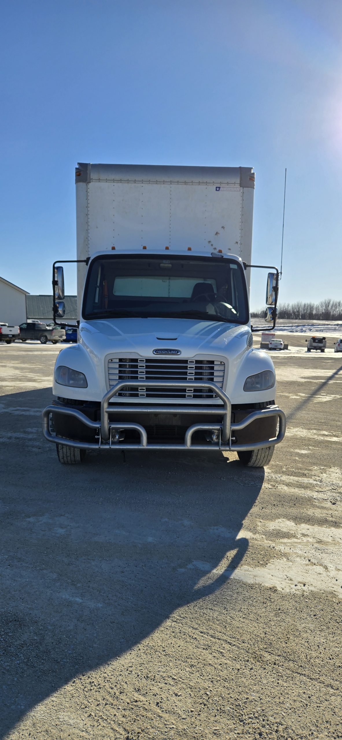 2011 Freightliner M2 106 - image 2