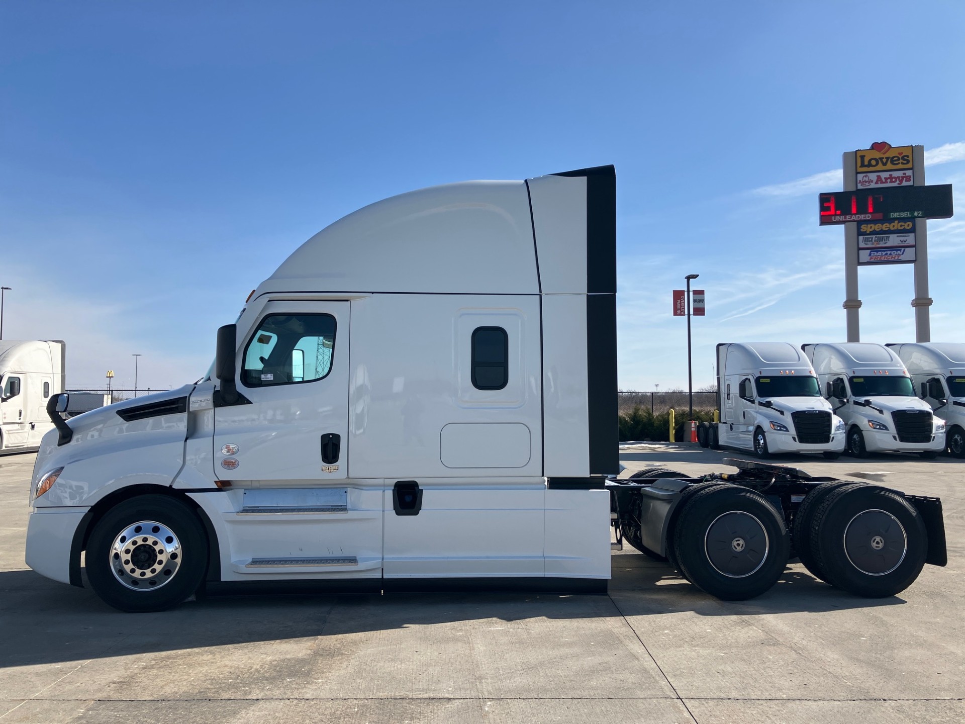 2027 Freightliner PT126SLP - image 2 of 6