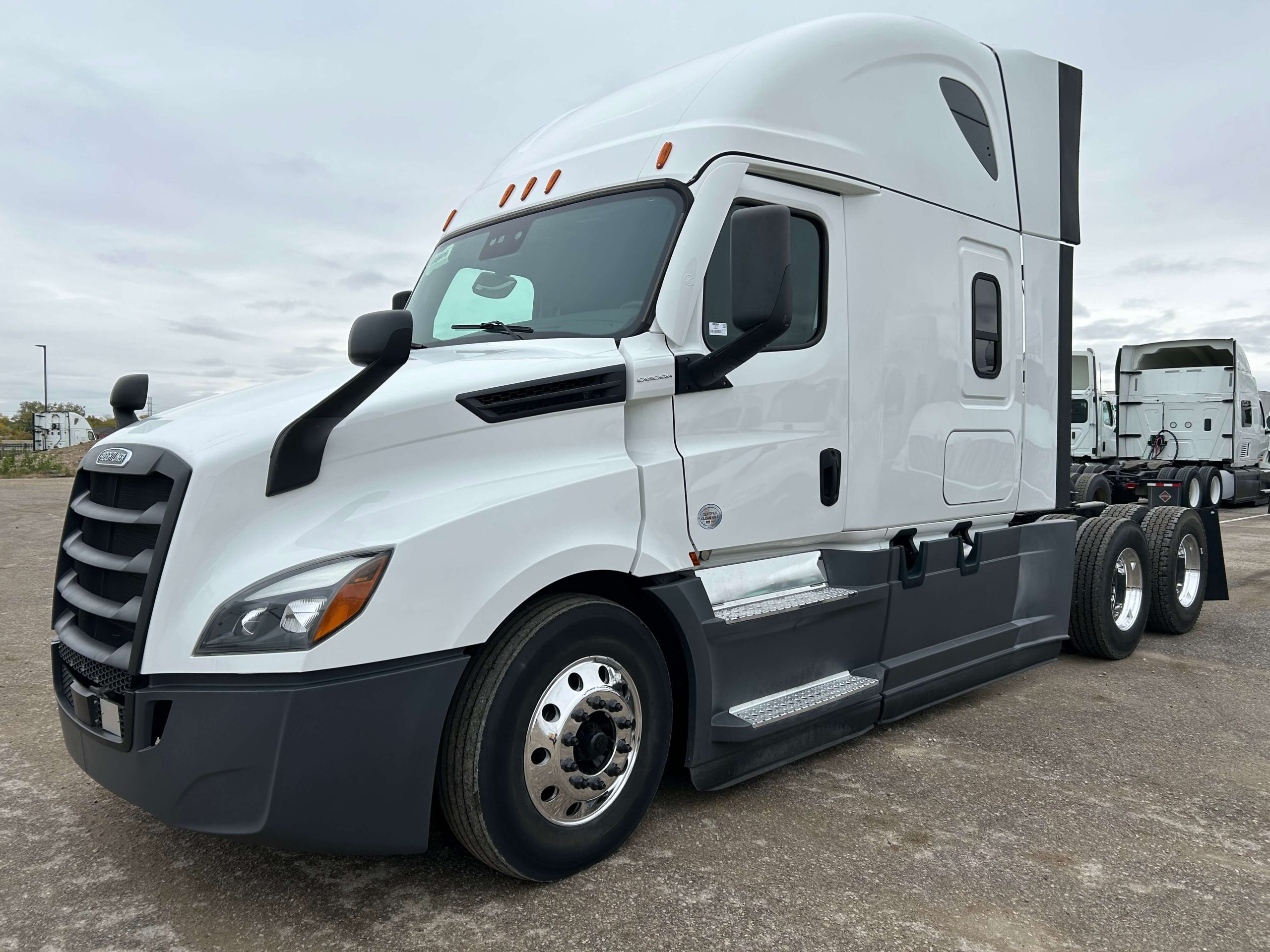2021 Freightliner - image 1