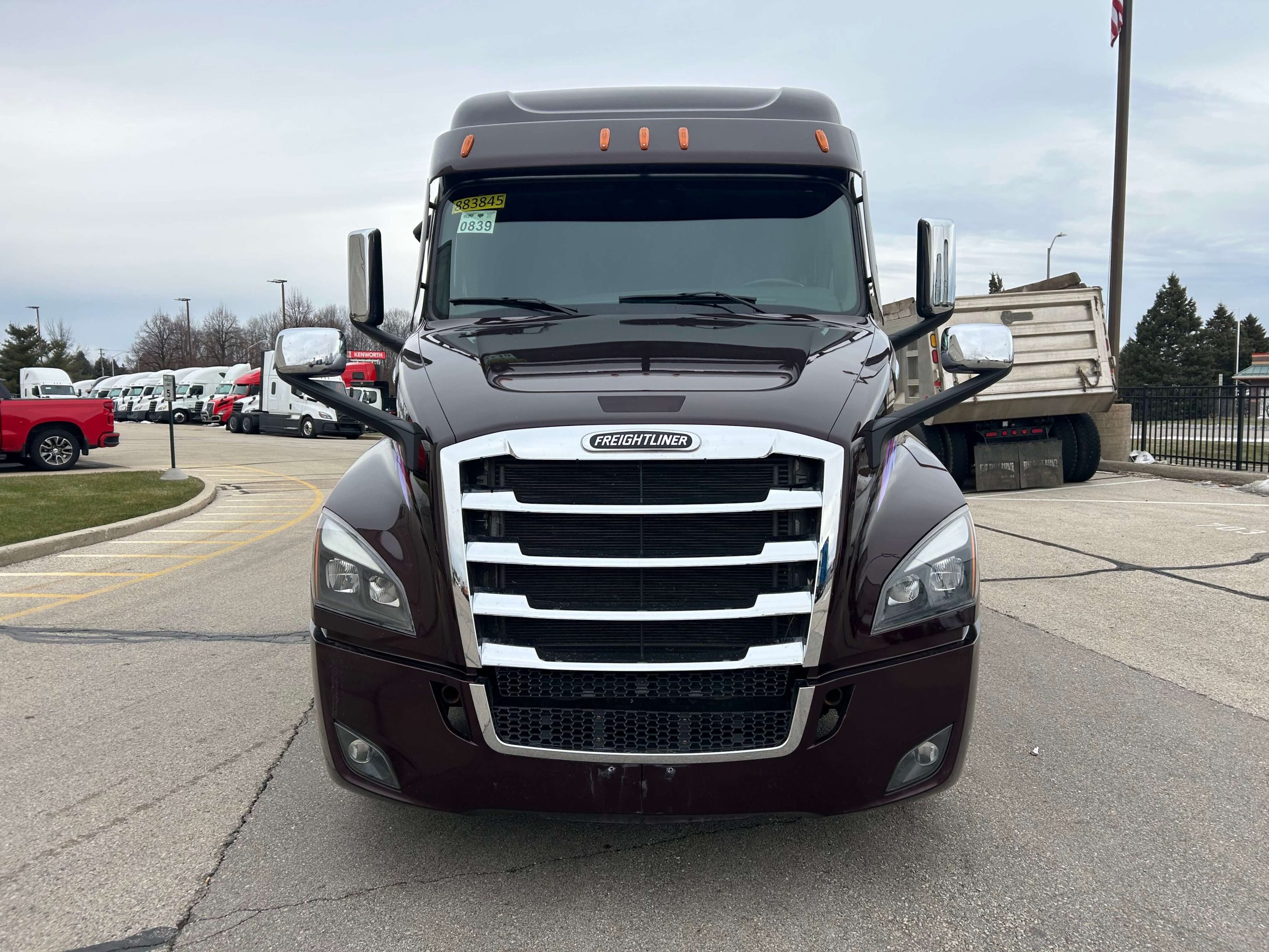 2025 Freightliner - image 2