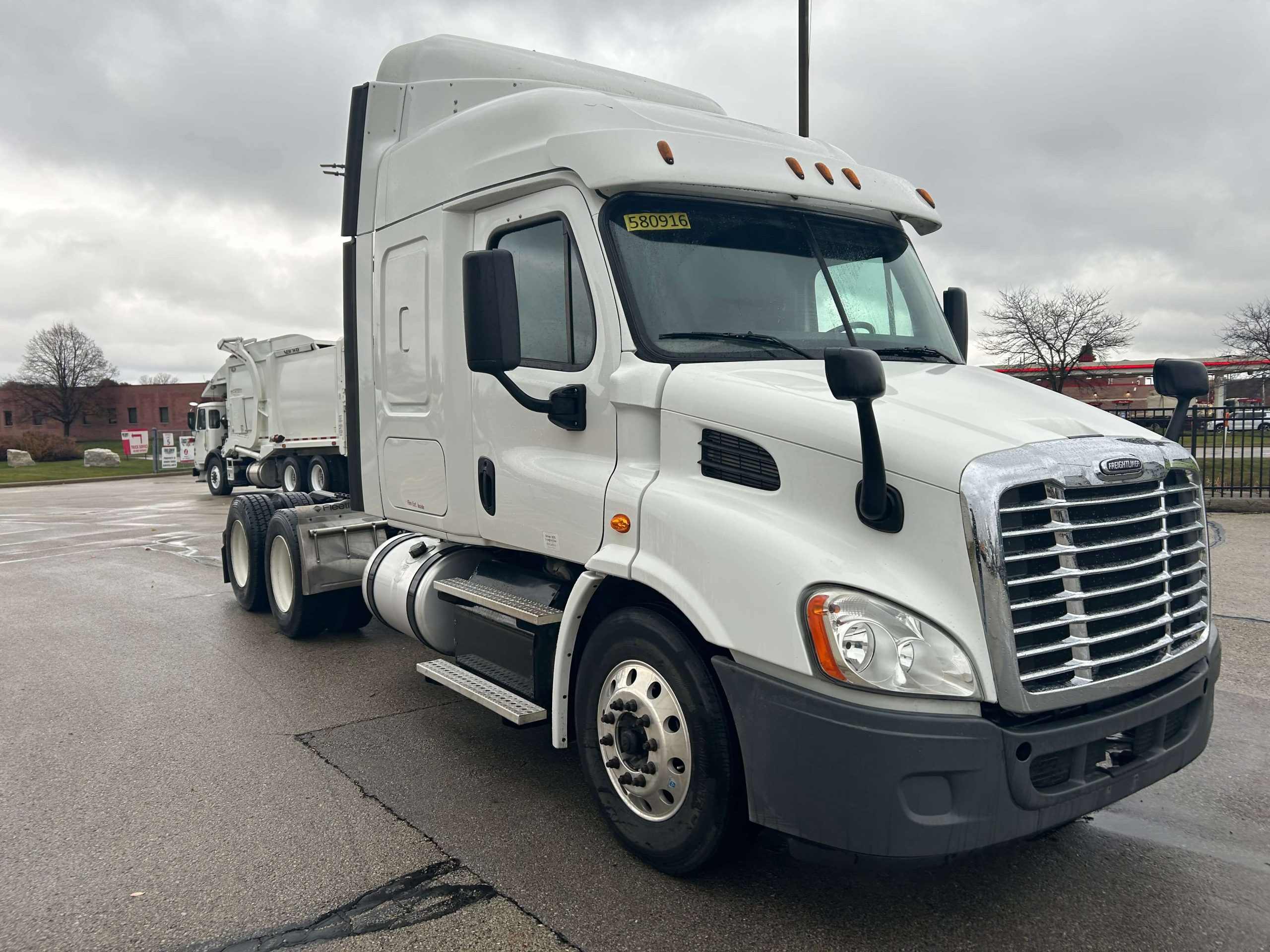 2018 Freightliner - image 3