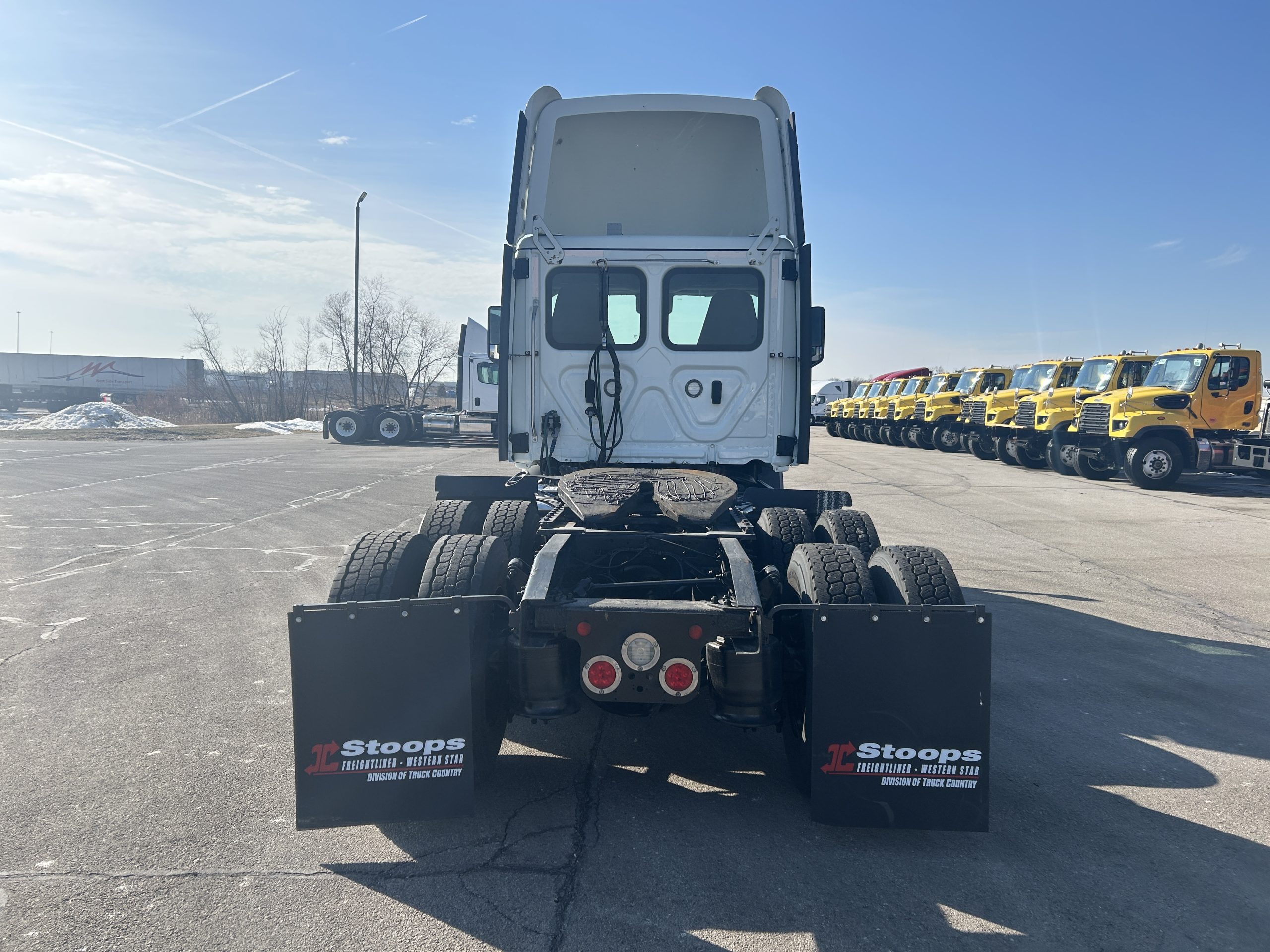 2021 Freightliner - image 3