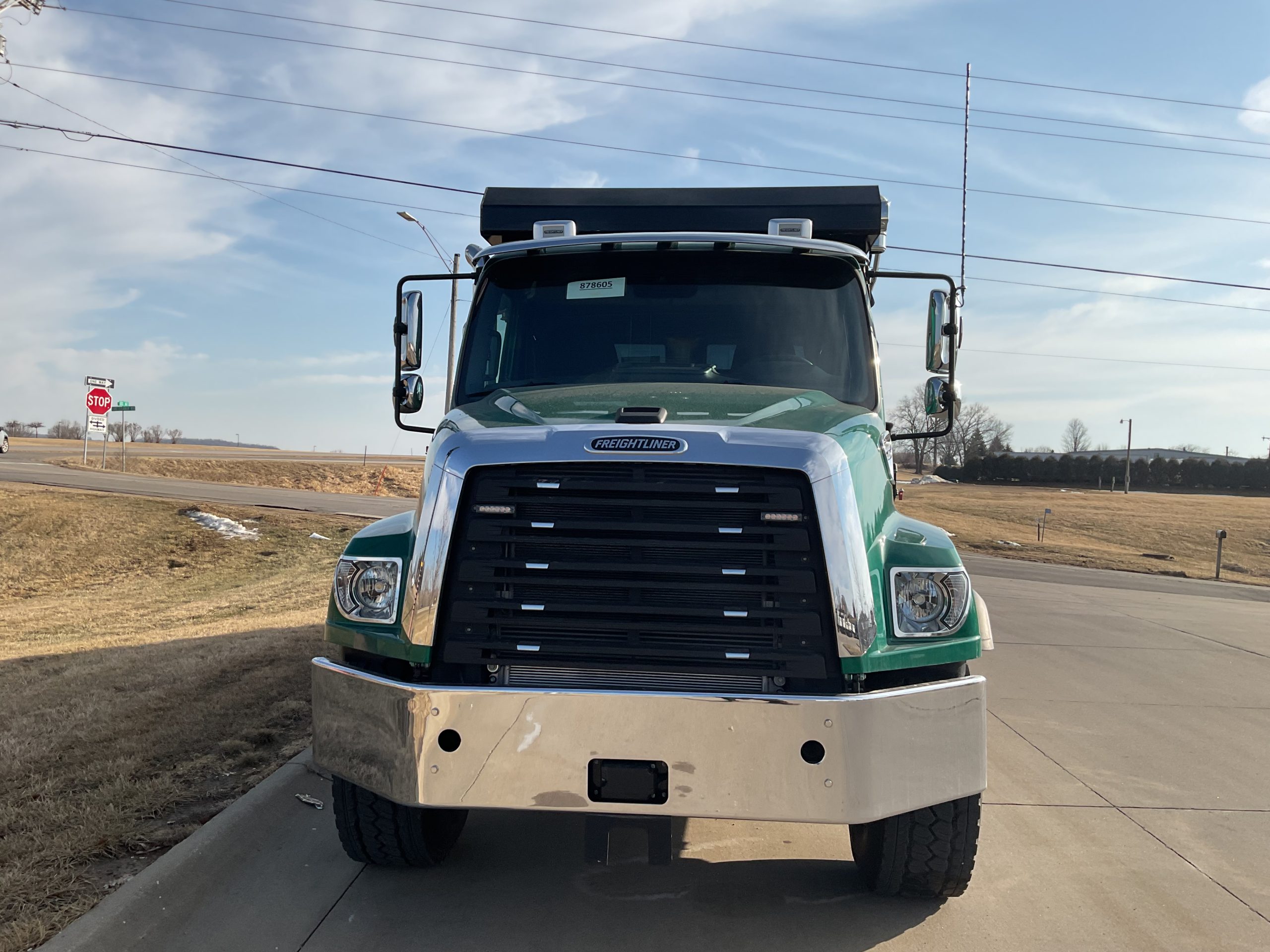 2026 Freightliner 114SD - image 2