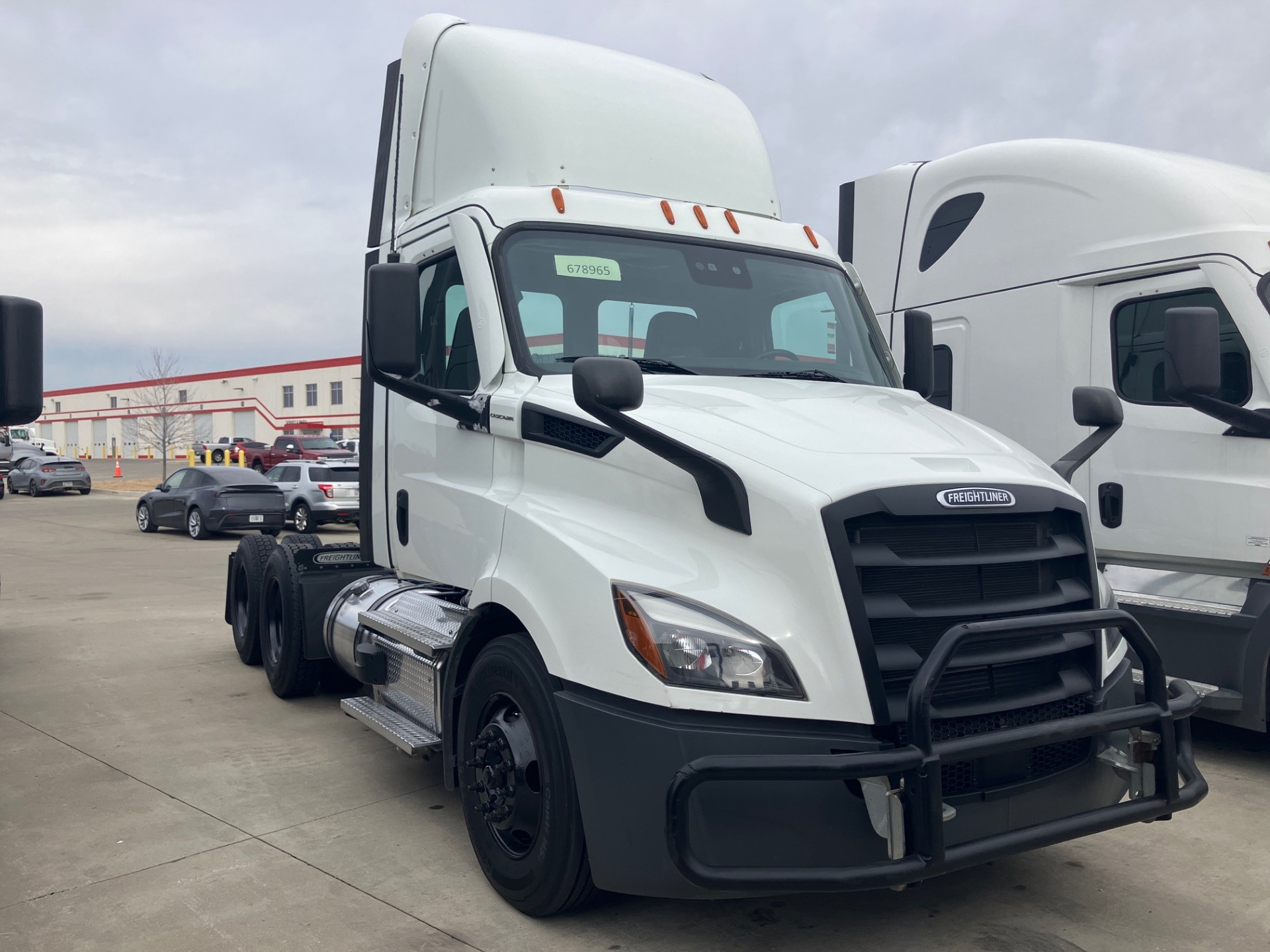 2021 Freightliner - image 4