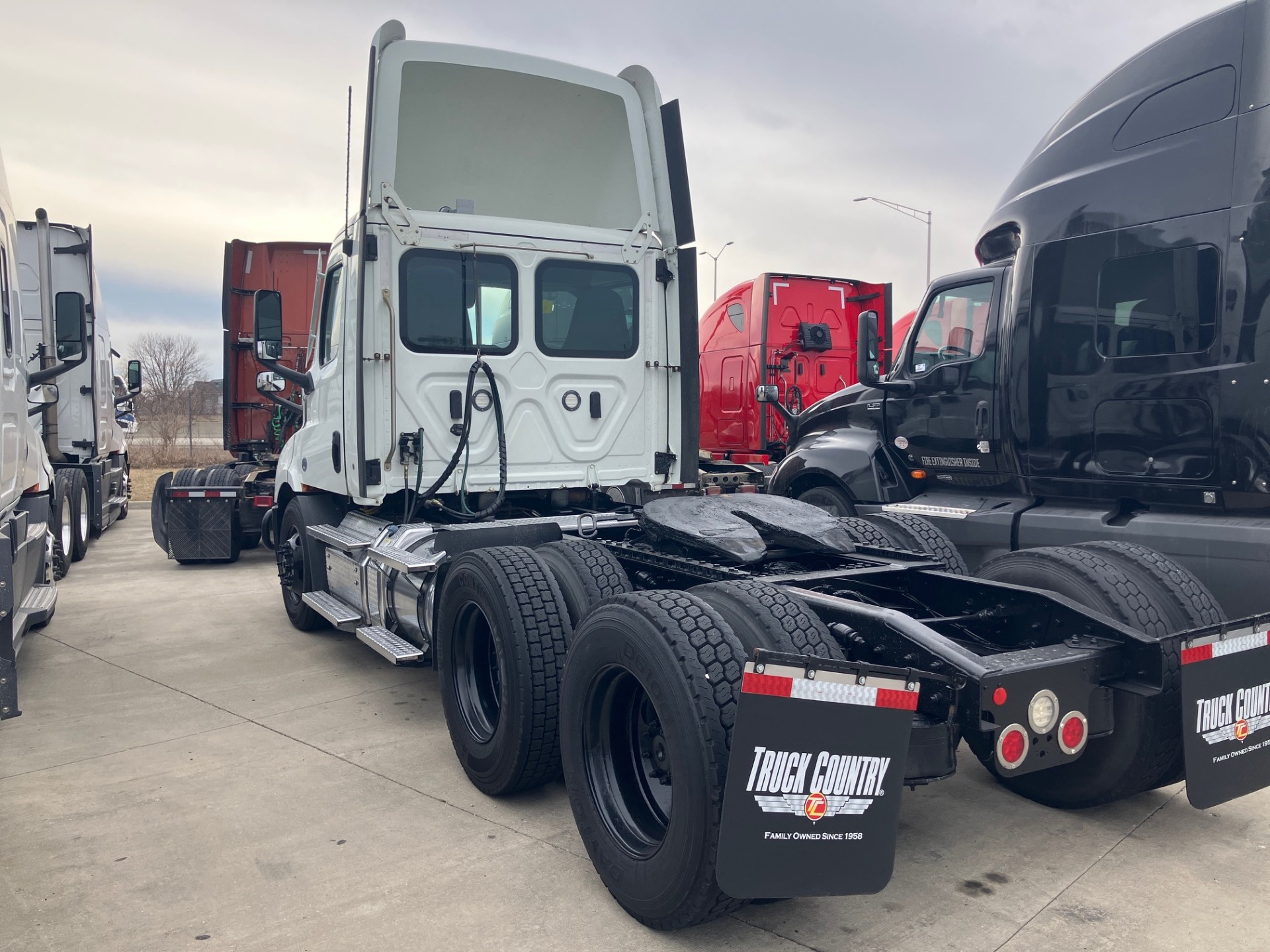 2021 Freightliner - image 5