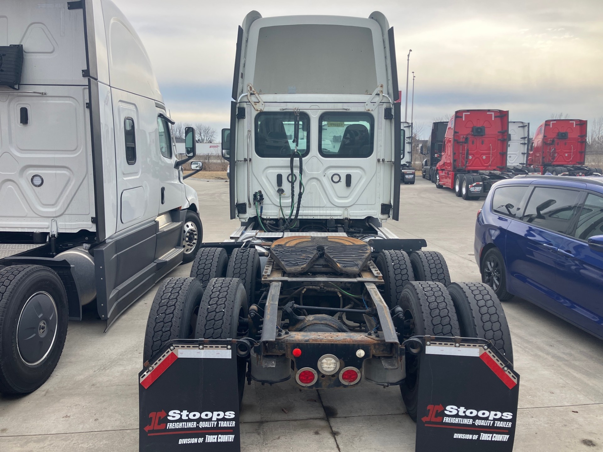 2021 Freightliner - image 4