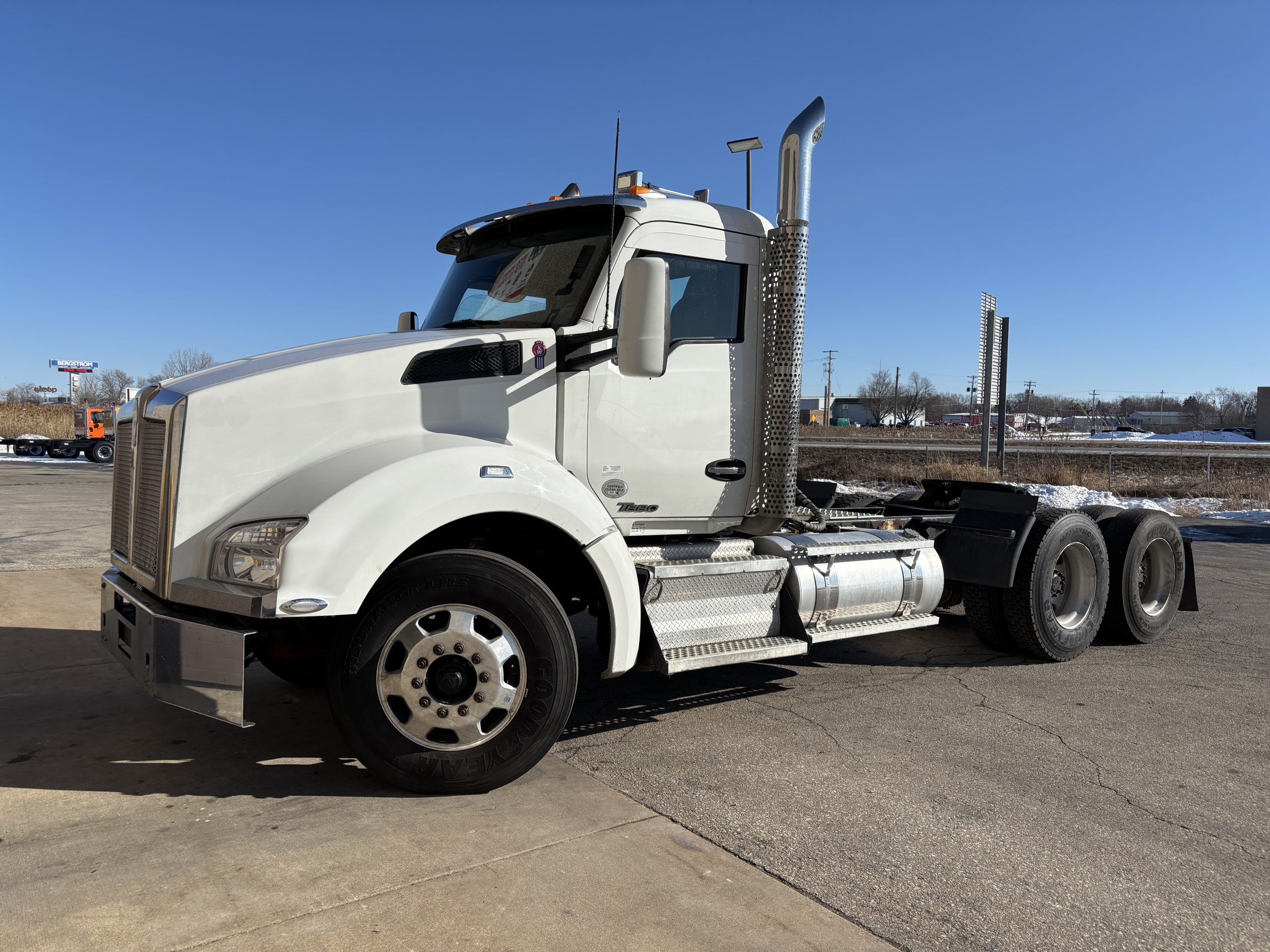 2019 Kenworth T880 2019 Kenworth T880 - image 1 of 1