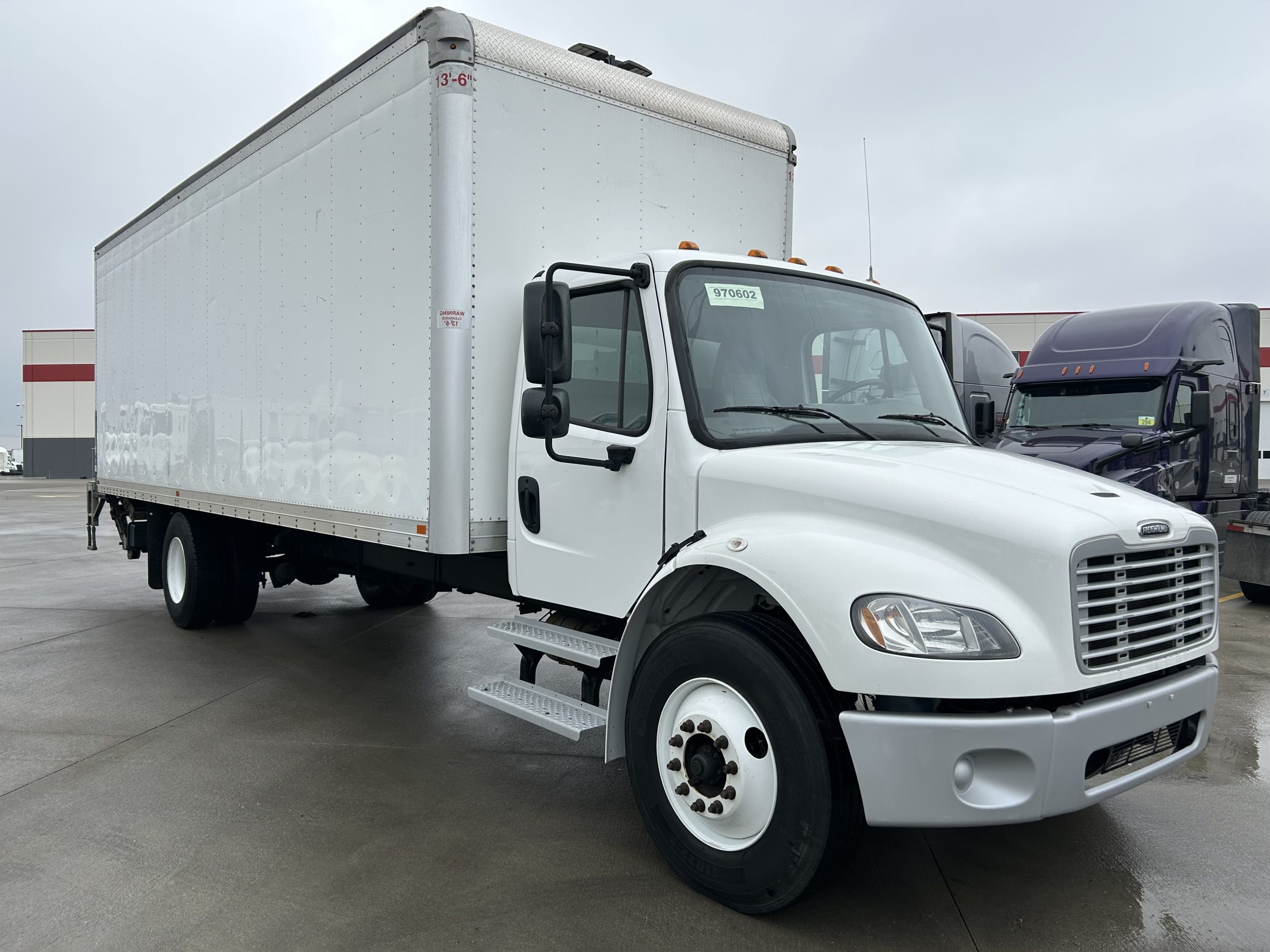 2021 Freightliner M2 106 - image 3