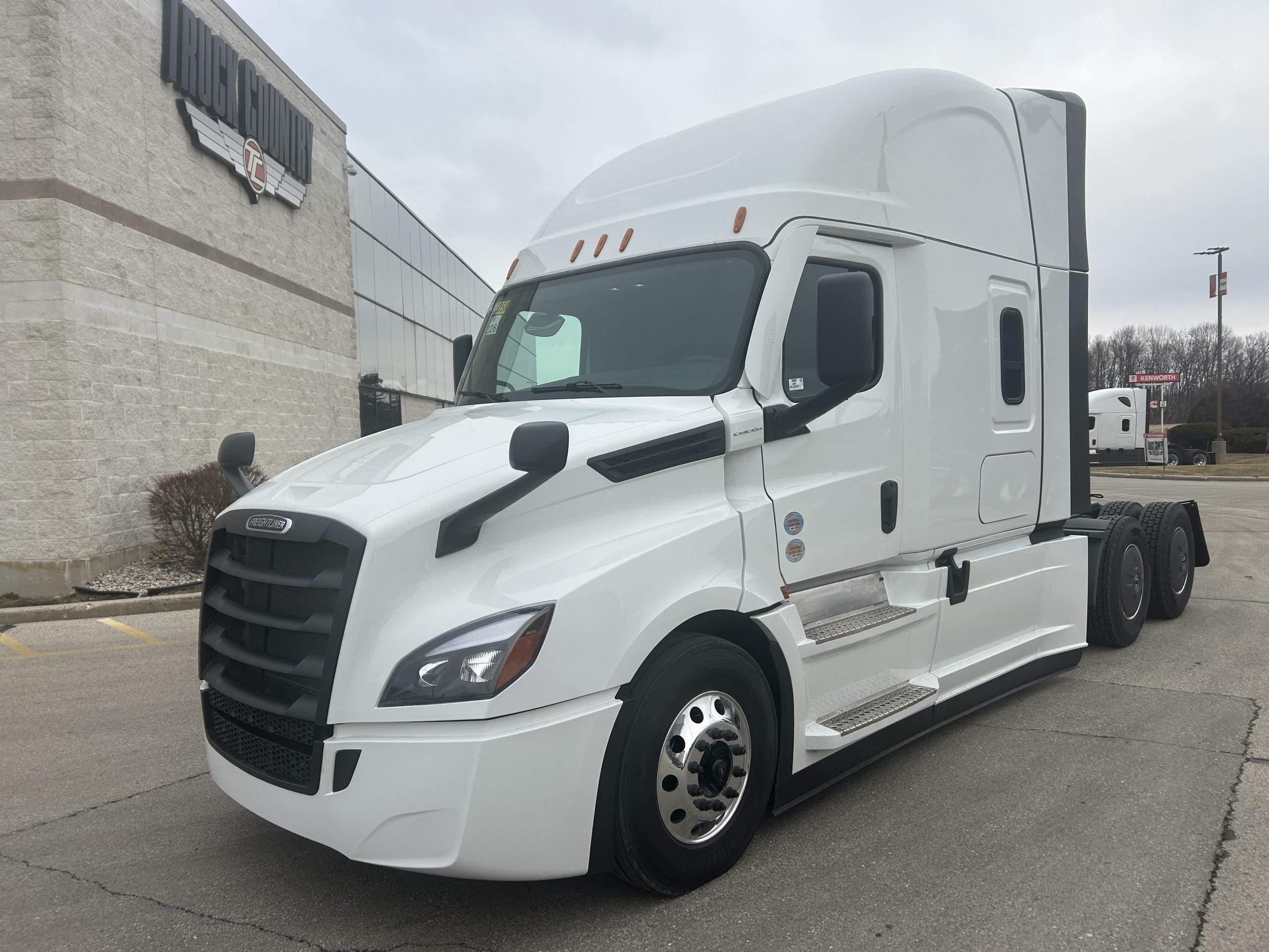 2027 Freightliner - image 1