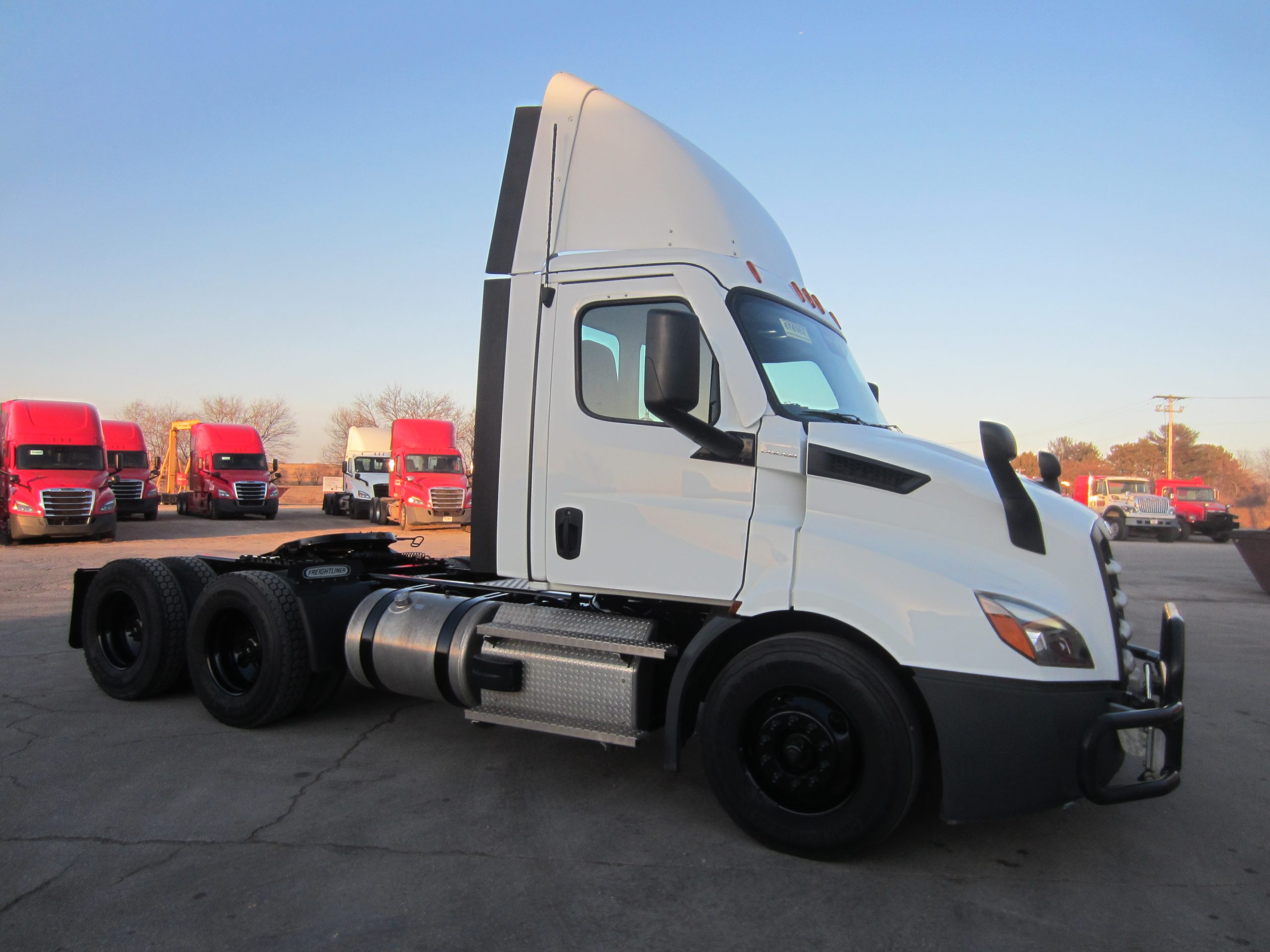 2021 Freightliner - image 3