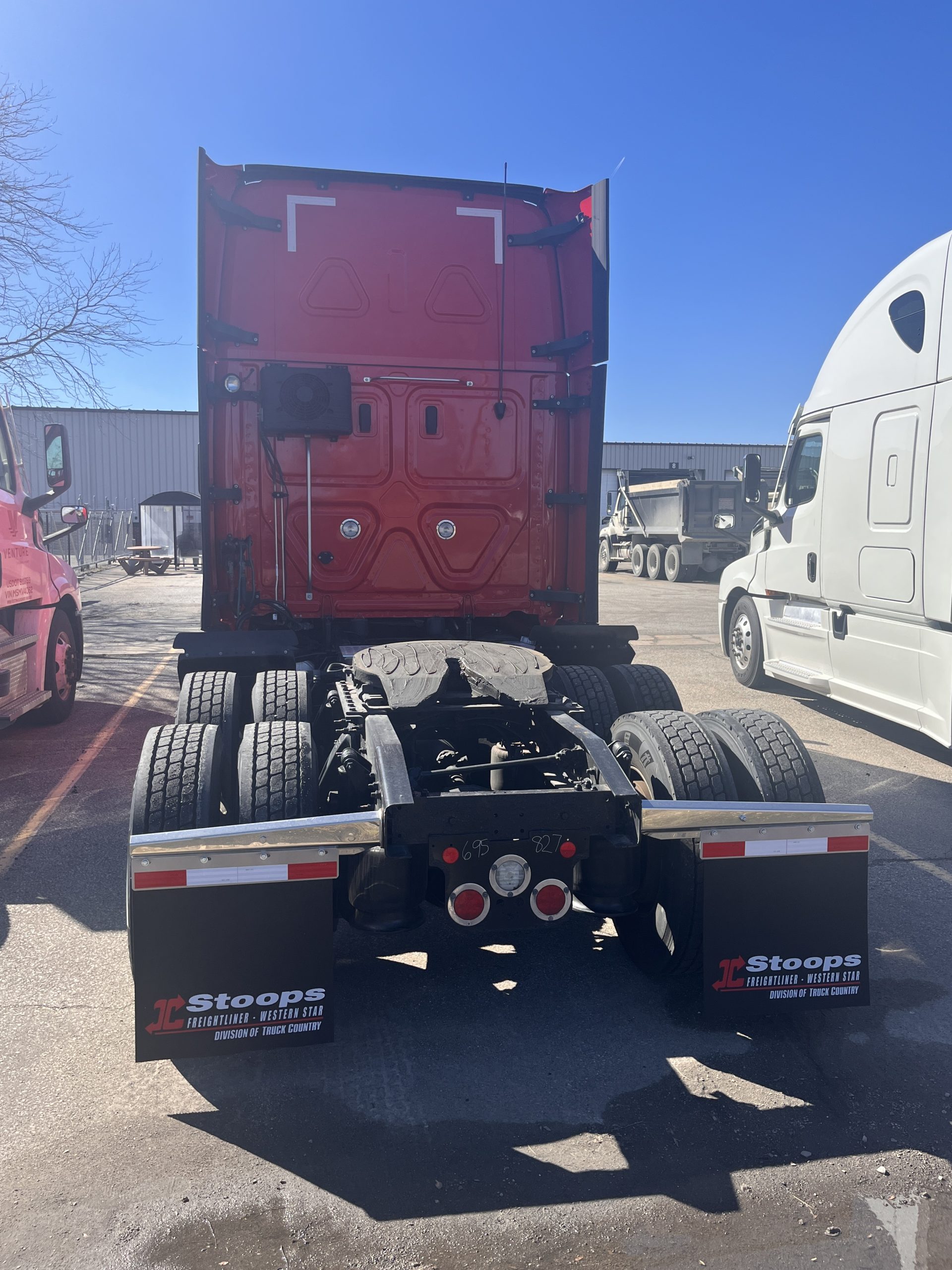 2021 Freightliner - image 5