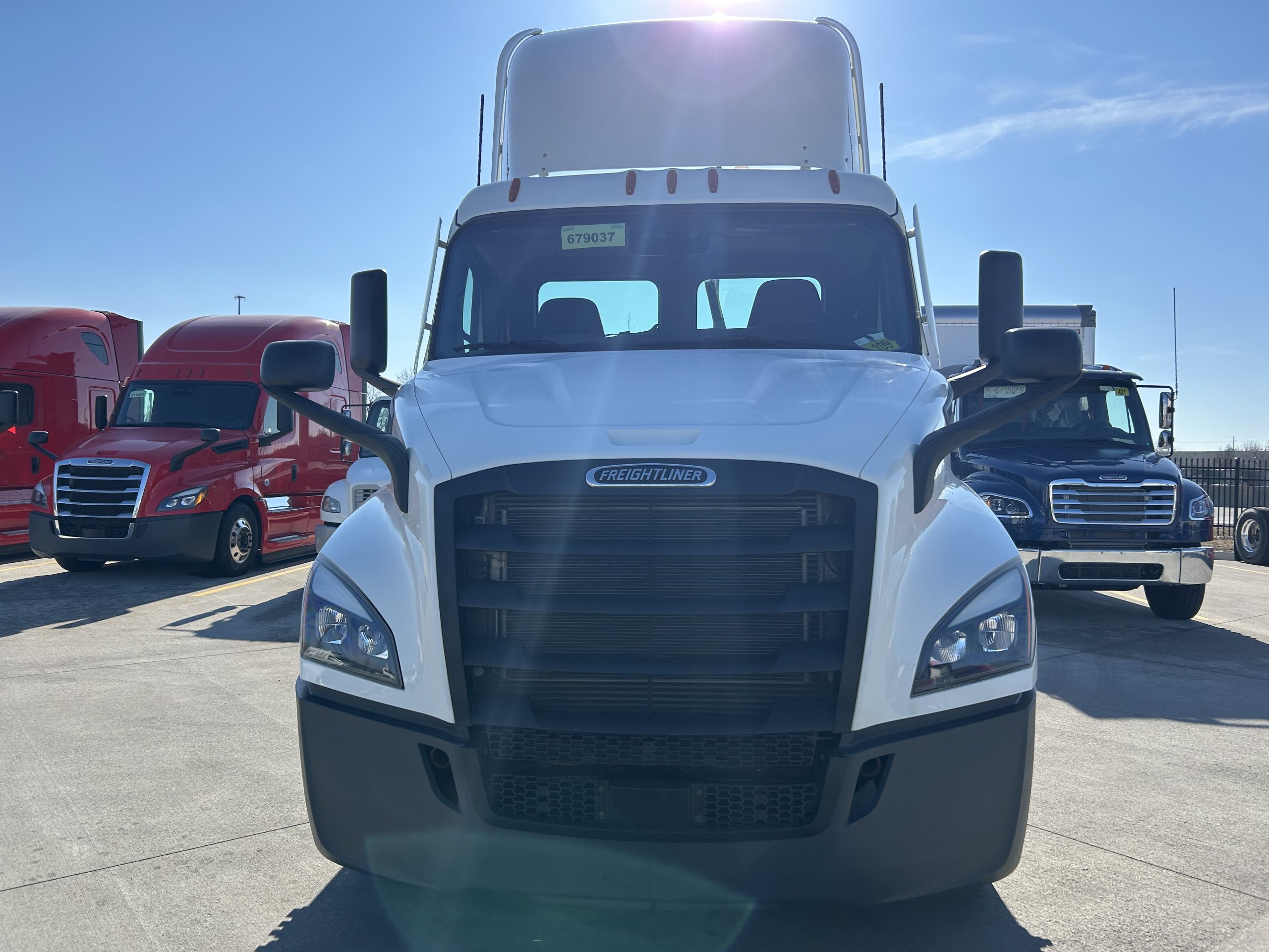 2021 Freightliner - image 2