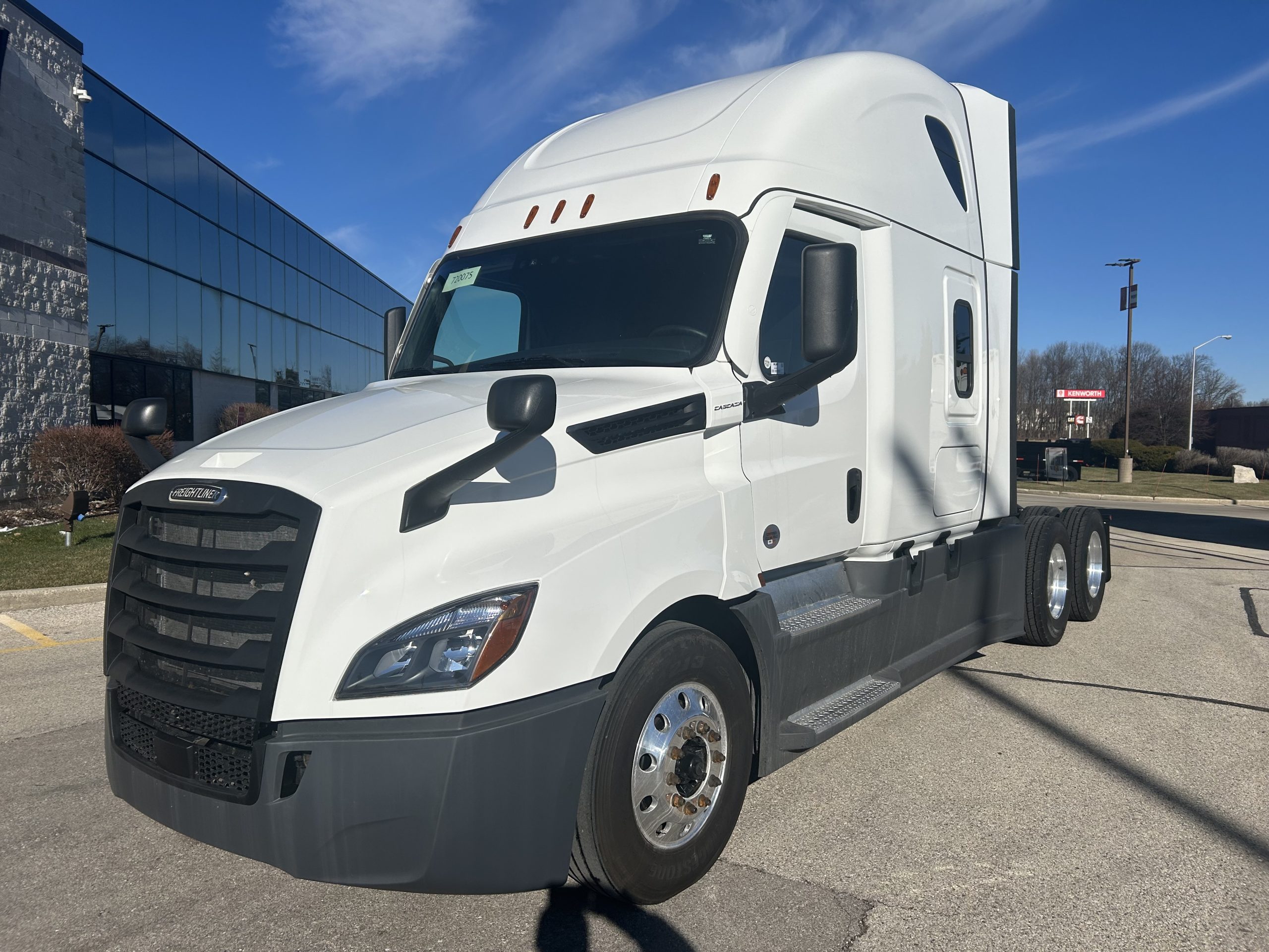 2023 Freightliner - image 1