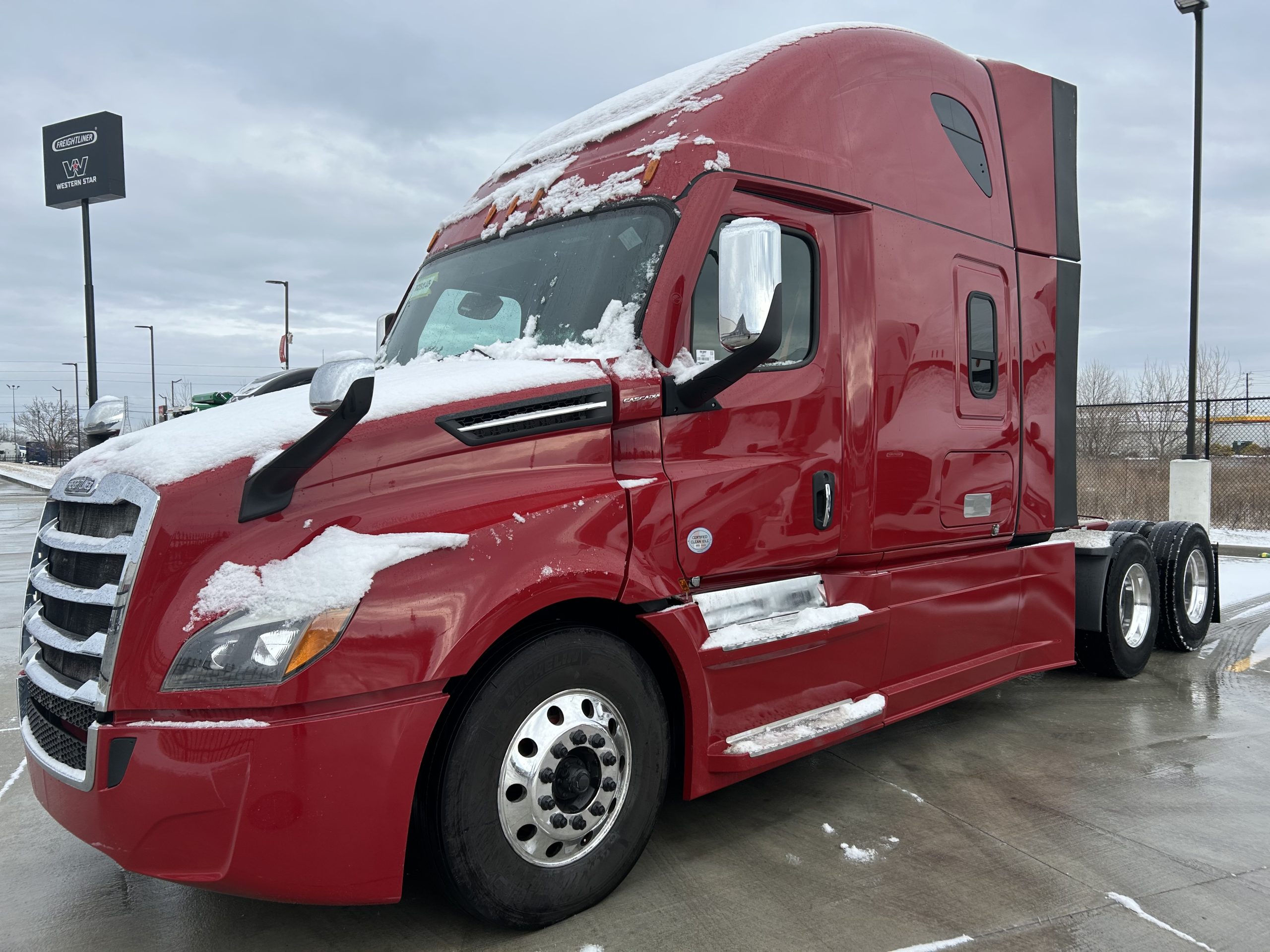 2023 Freightliner - image 1