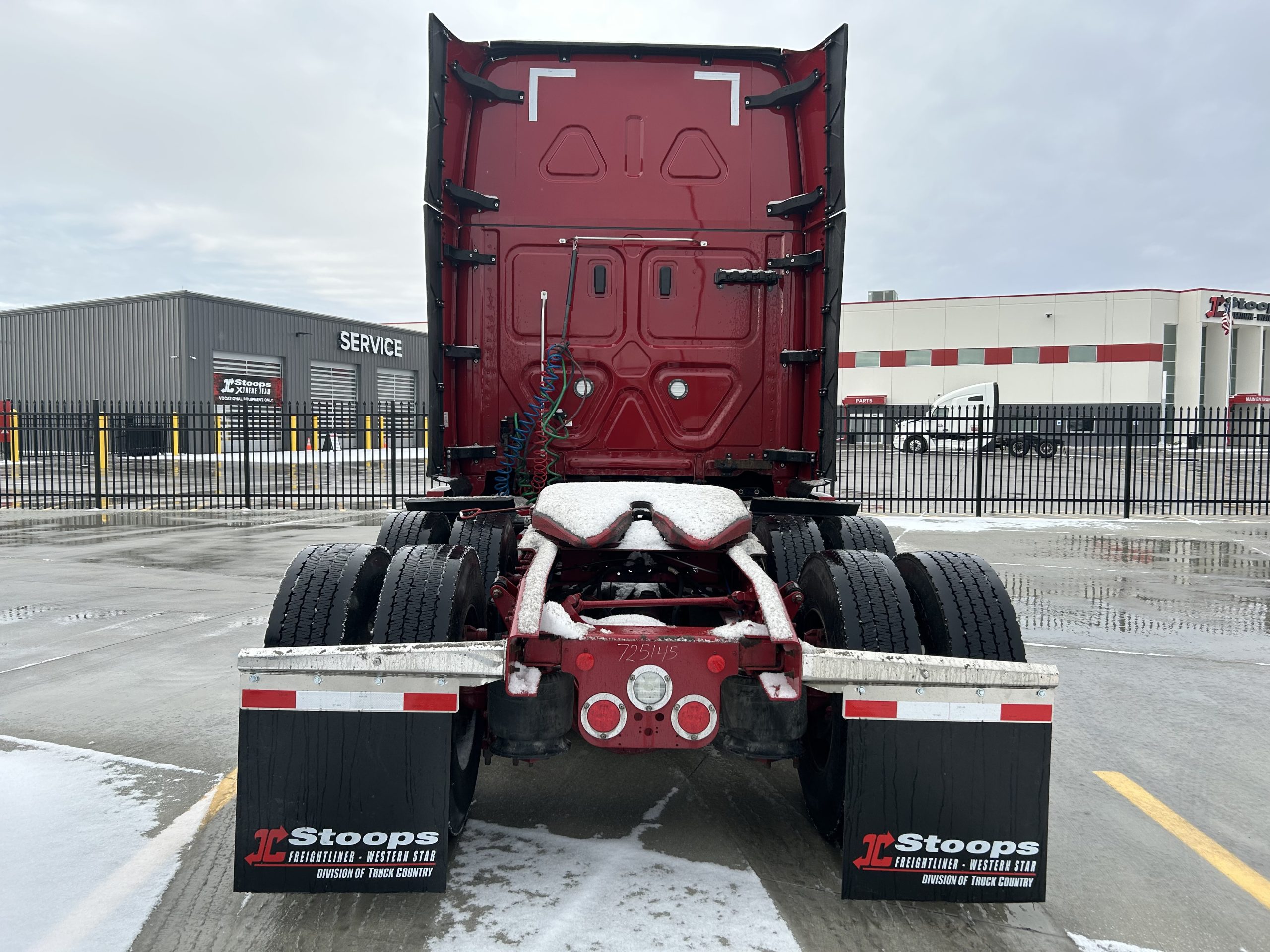 2023 Freightliner - image 4