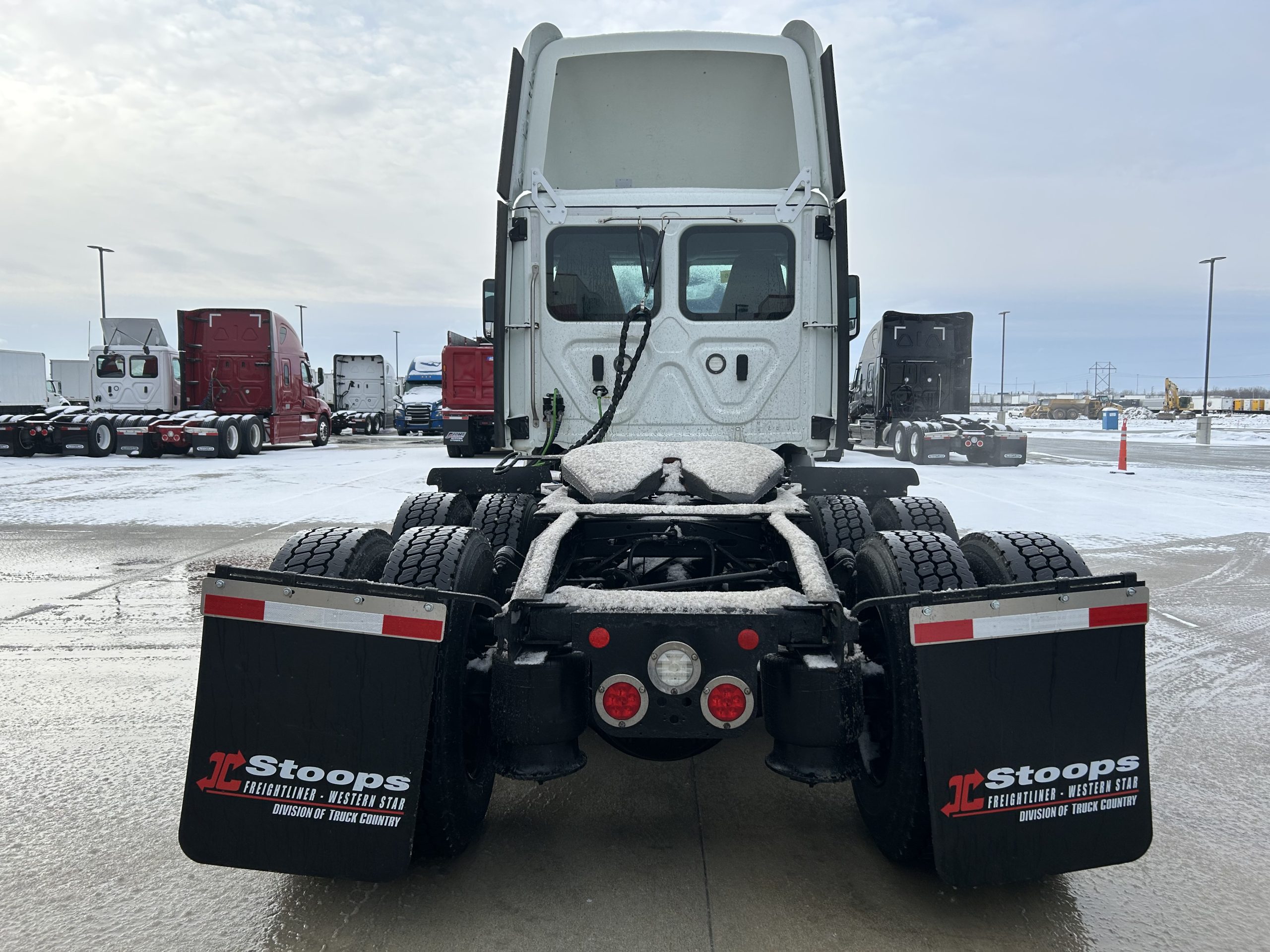 2021 Freightliner - image 4