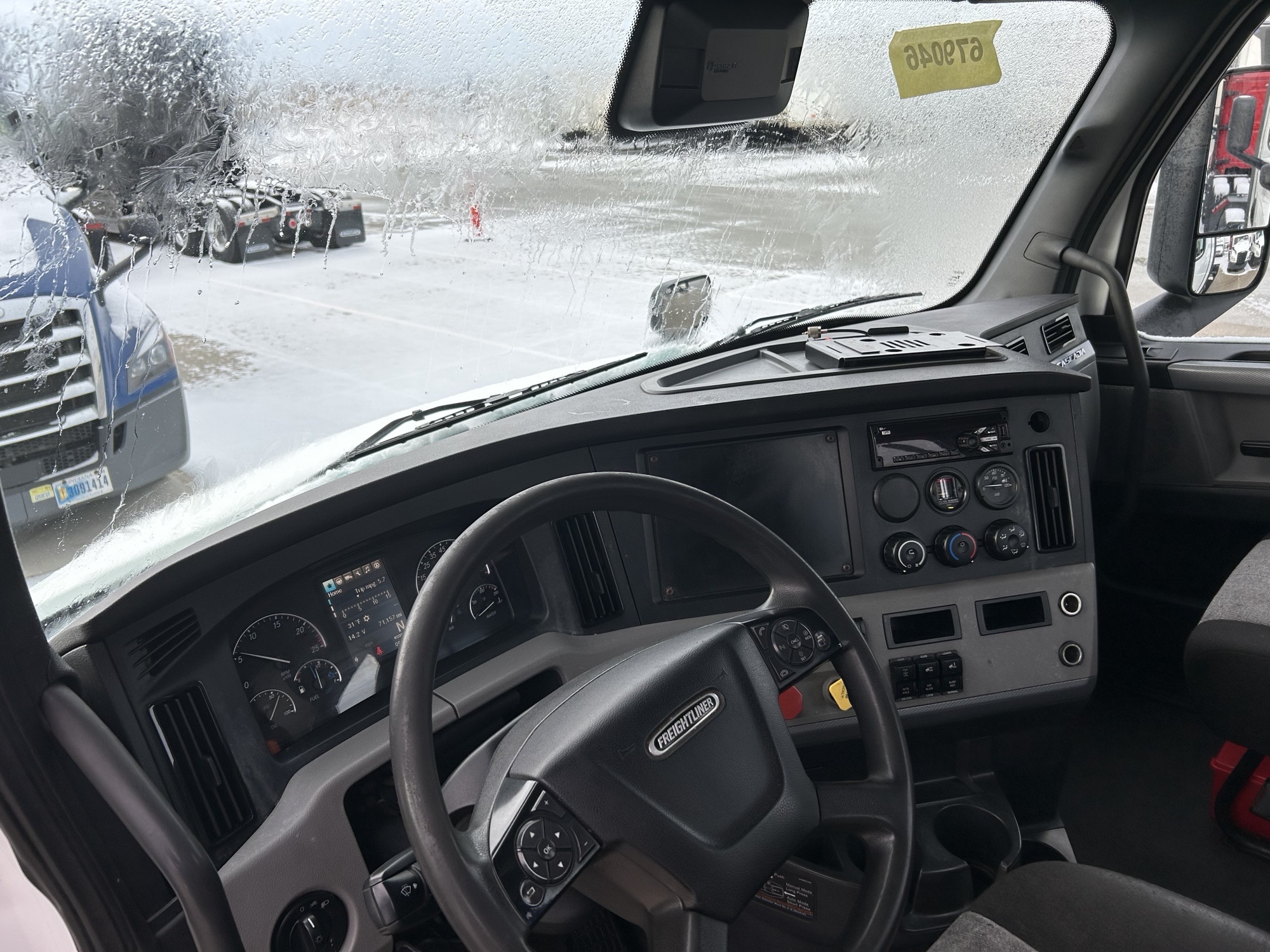 2021 Freightliner - image 5