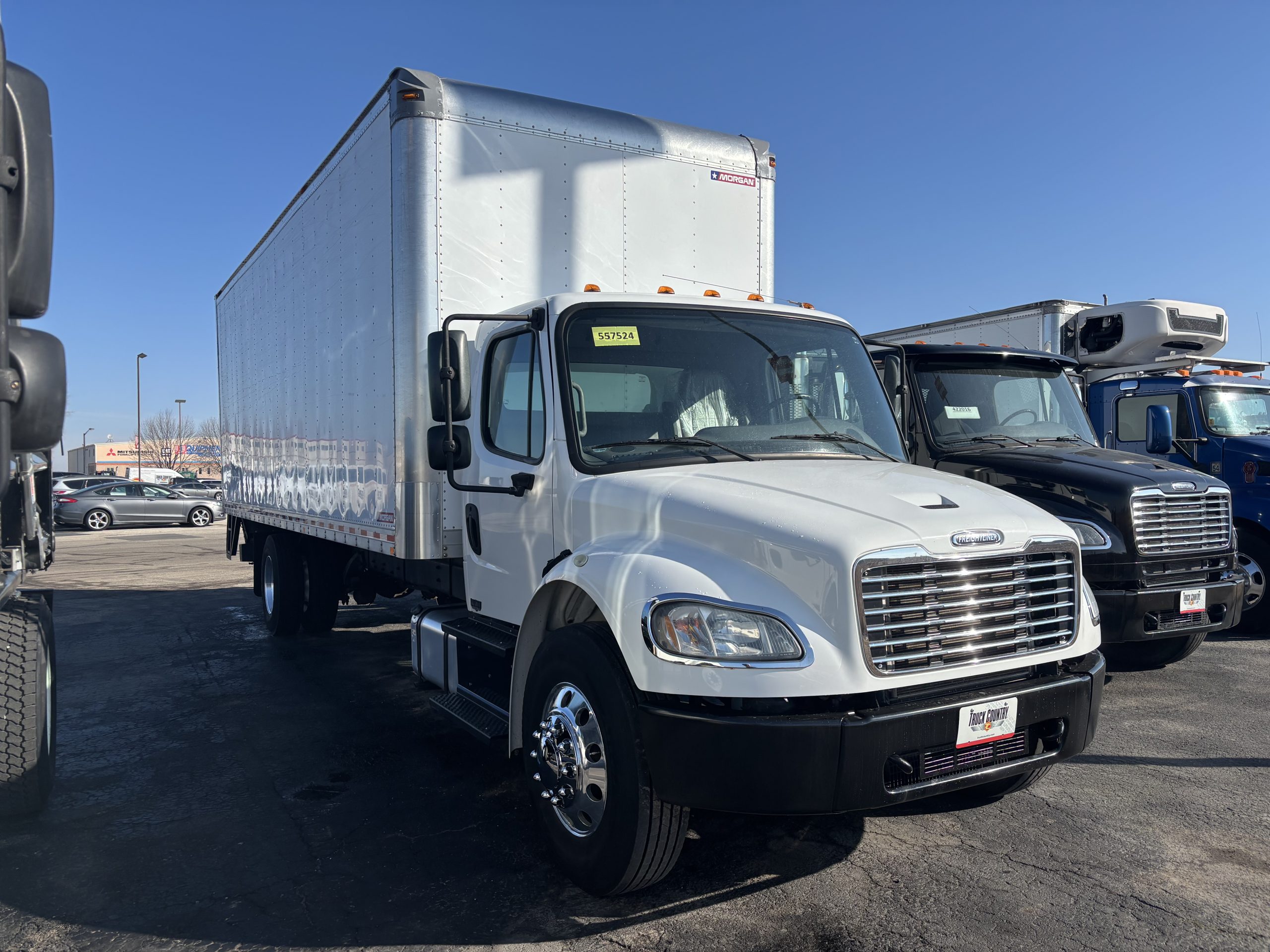 2018 Freightliner M2 106 — photo 3