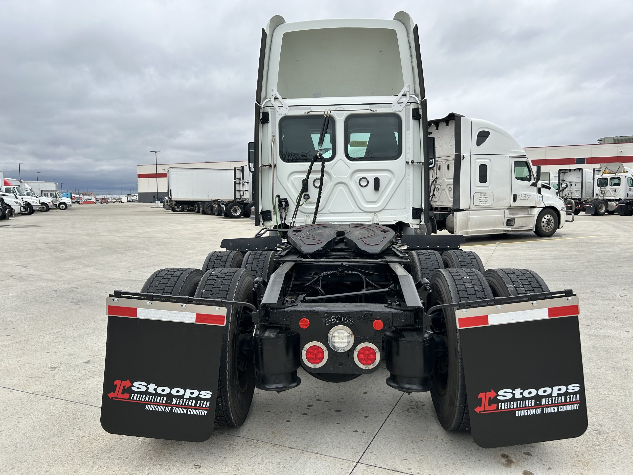 2021 Freightliner - image 4