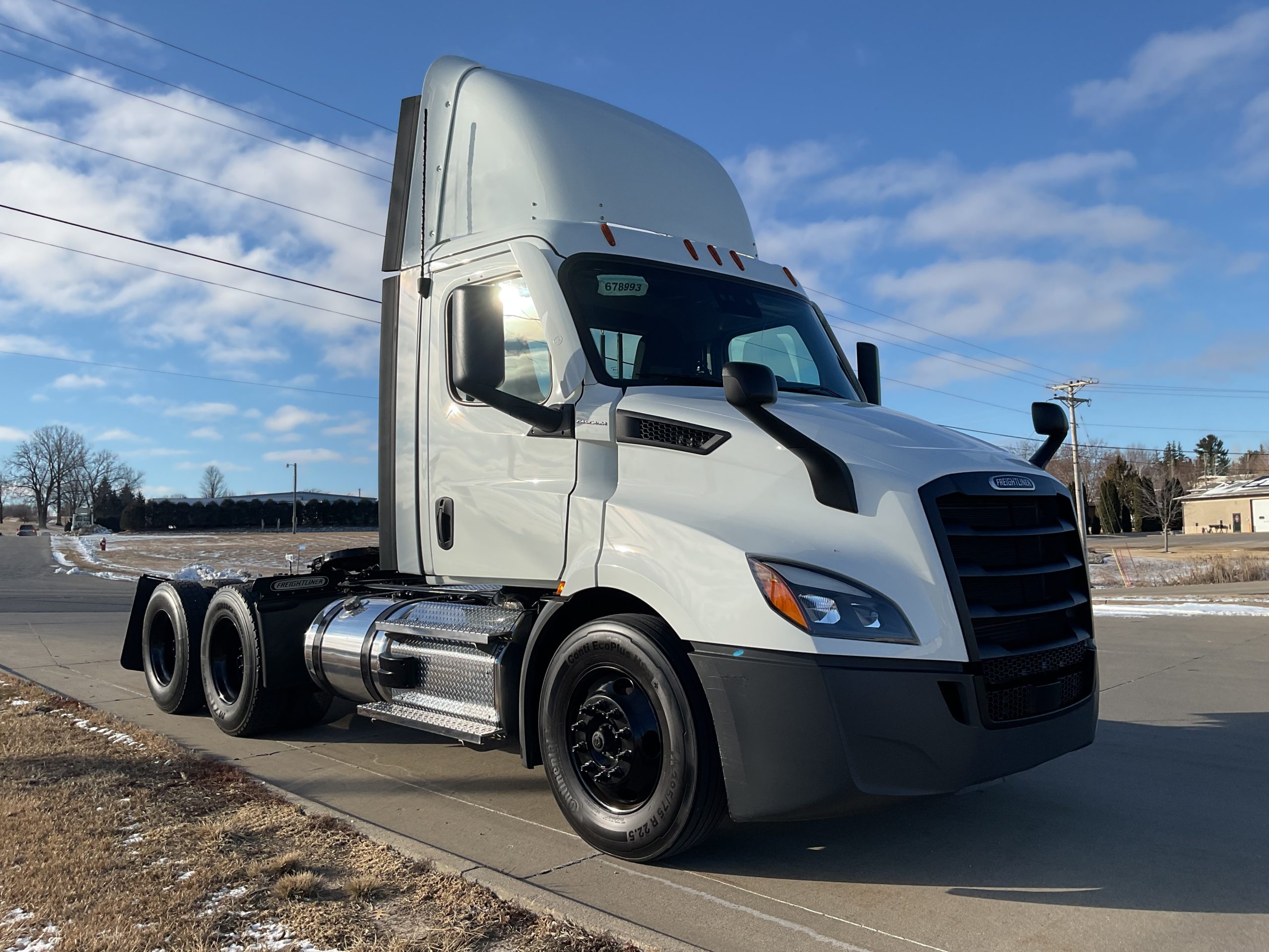 2021 Freightliner PE116 2021 Freightliner PE116 - image 3 of 6
