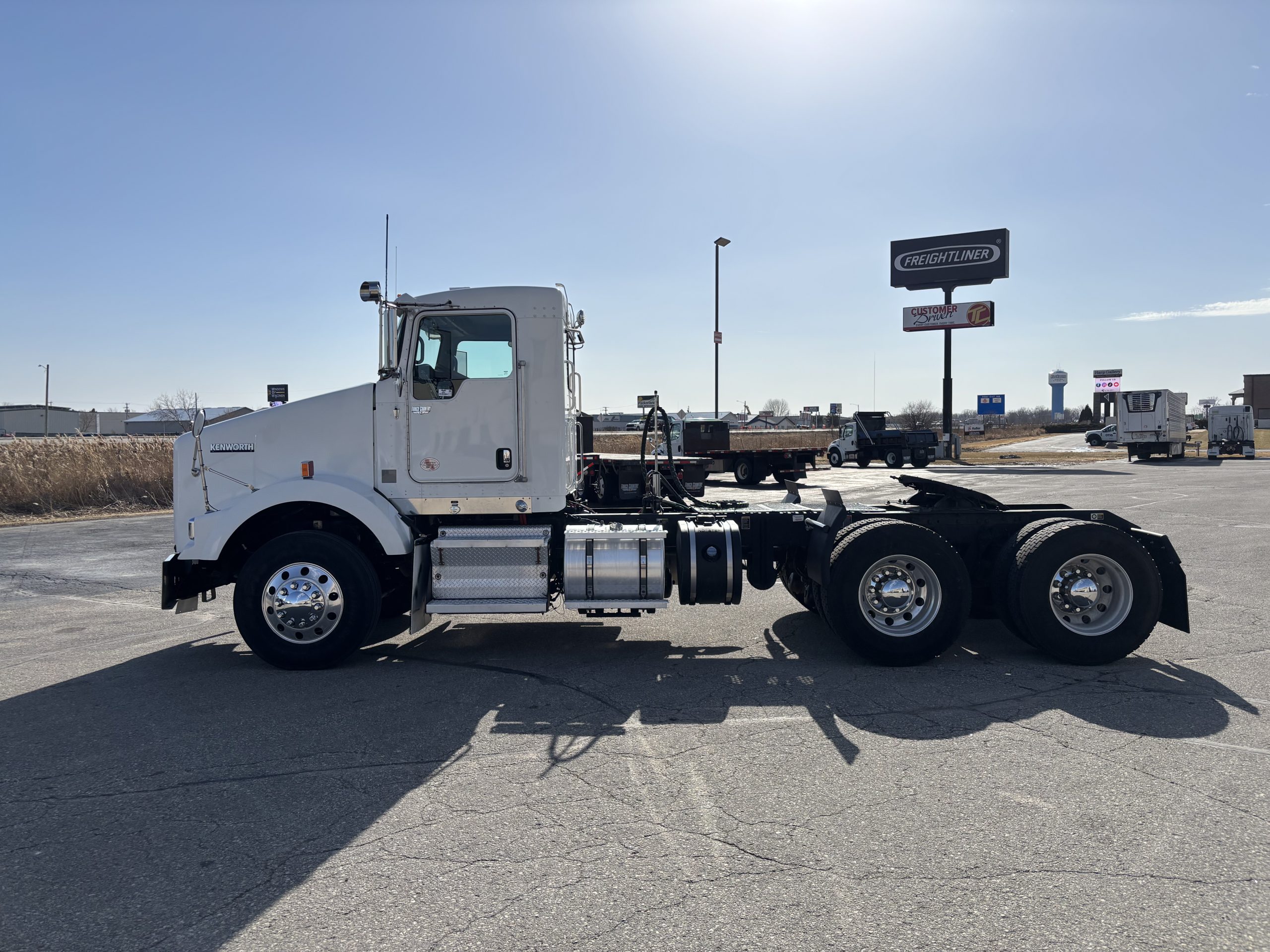2020 Kenworth T800 - image 6 of 6