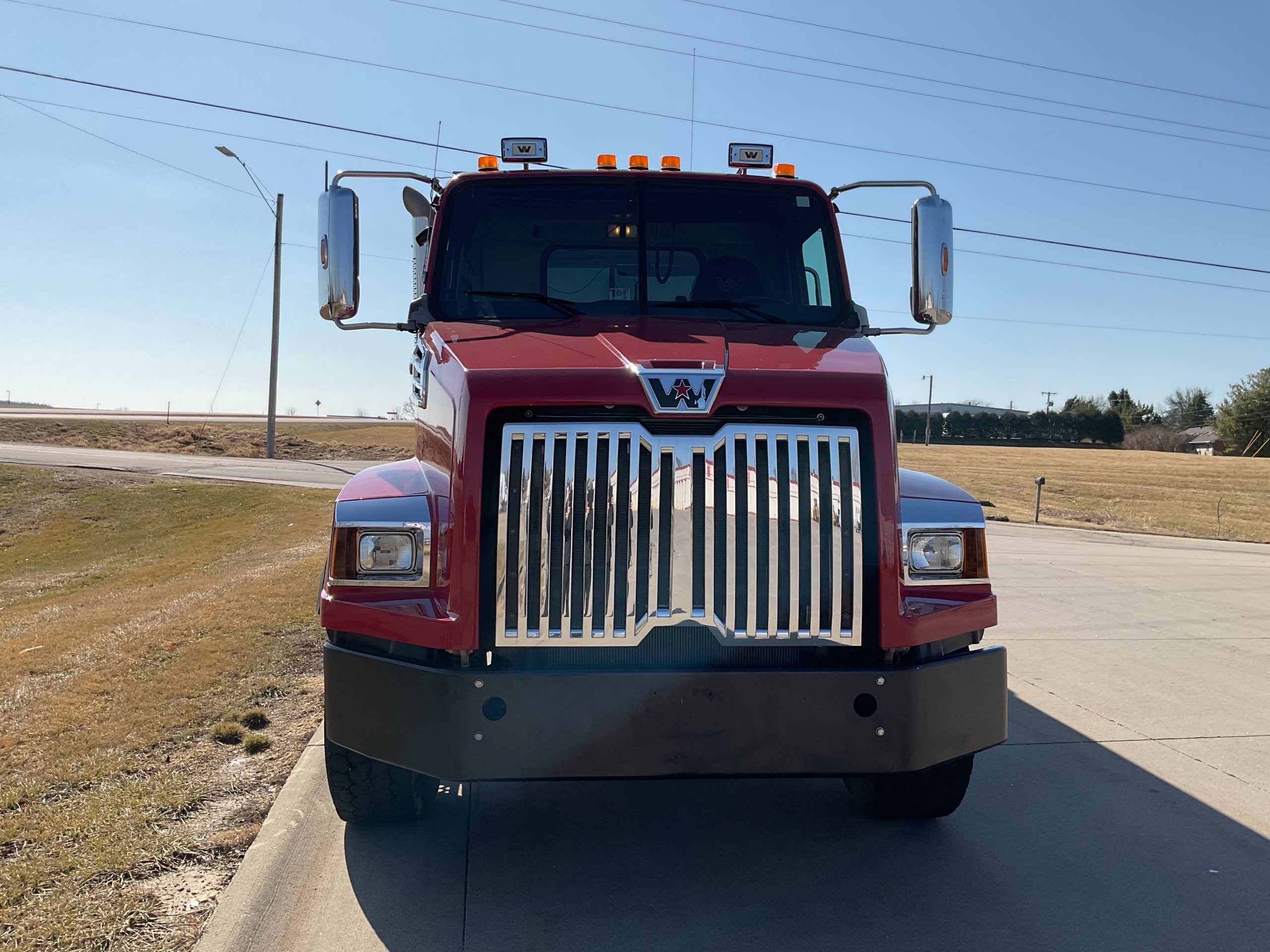 2017 Western Star 4700SB - image 2 of 6