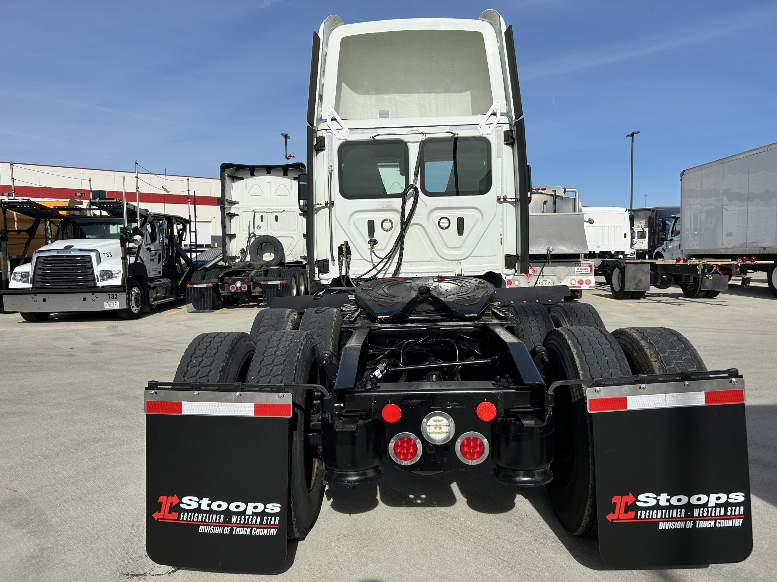 2021 Freightliner PE116DC 068Rf00000bsh15 2021 Freightliner PE116DC 068Rf00000bsh15