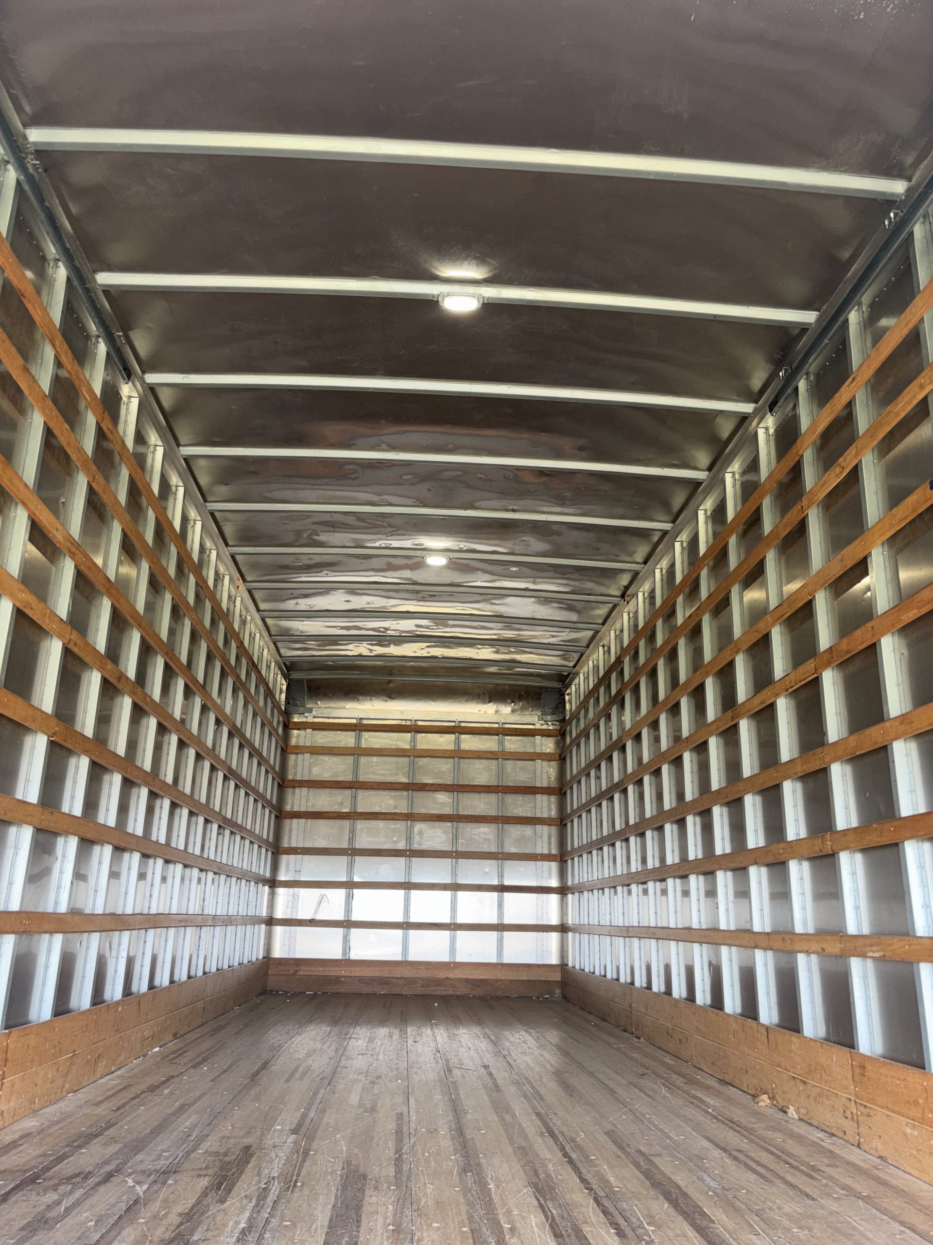 2020 Freightliner M2 106 — photo 4